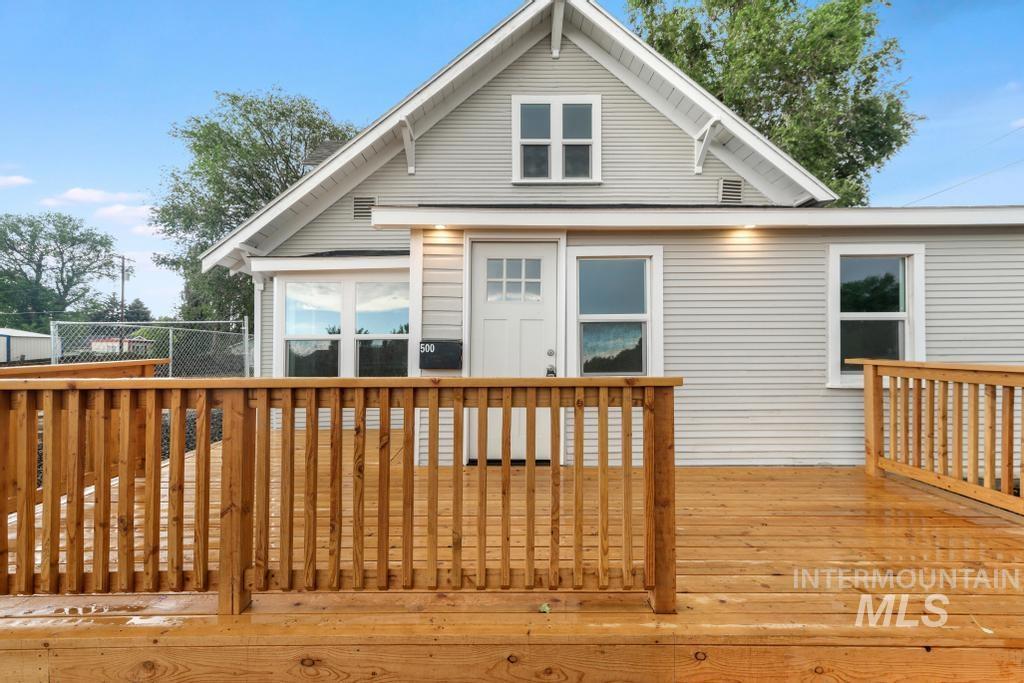 500 W Avenue D, Jerome, Idaho 83338, 5 Bedrooms, 2 Bathrooms, Residential For Sale, Price $339,900, 98992567