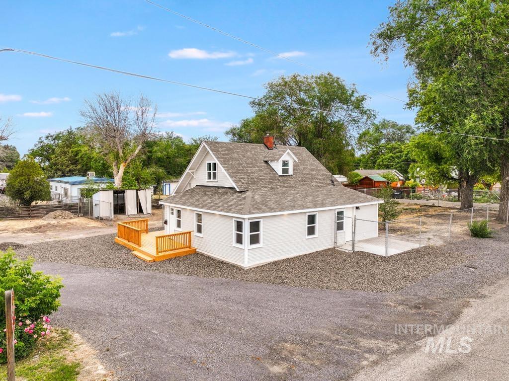 500 W Avenue D, Jerome, Idaho 83338, 5 Bedrooms, 2 Bathrooms, Residential For Sale, Price $339,900, 98992567