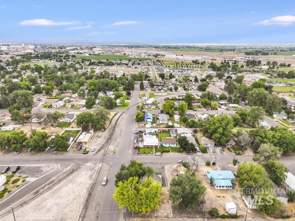 500 W Avenue D, Jerome, Idaho 83338, 5 Bedrooms, 2 Bathrooms, Residential For Sale, Price $339,900, 98992567