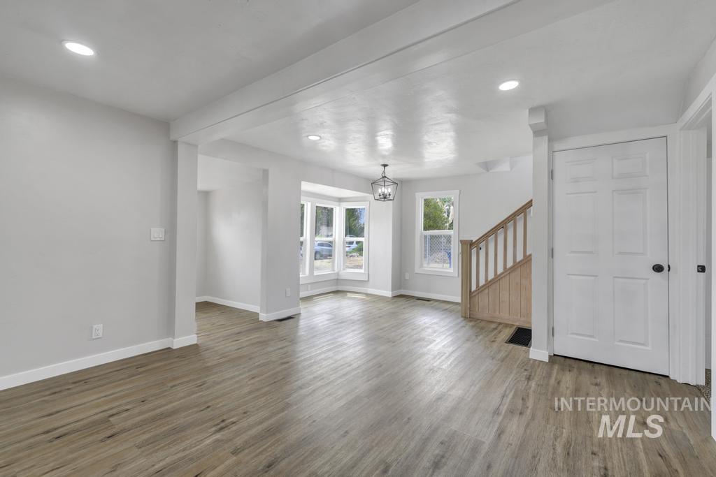 500 W Avenue D, Jerome, Idaho 83338, 5 Bedrooms, 2 Bathrooms, Residential For Sale, Price $339,900, 98992567