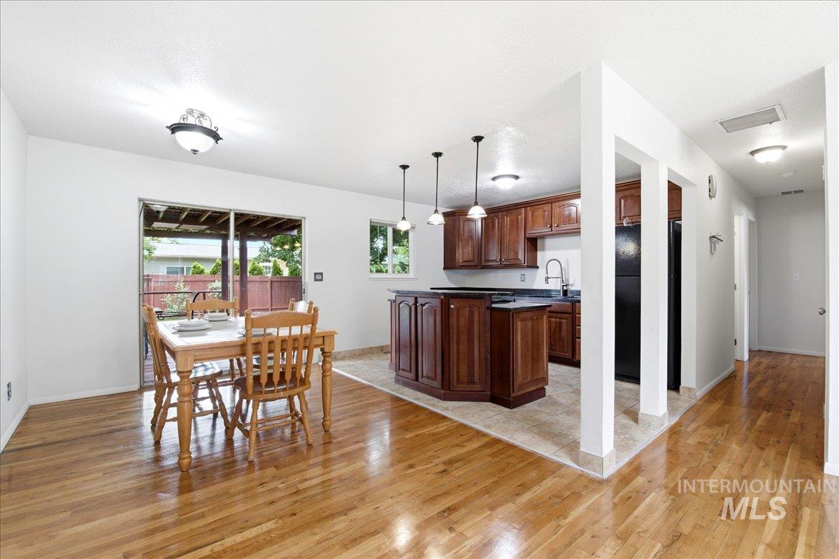 1118 W Howard St, Boise, Idaho 83706, 3 Bedrooms, 1.5 Bathrooms, Residential For Sale, Price $489,001, 98992571