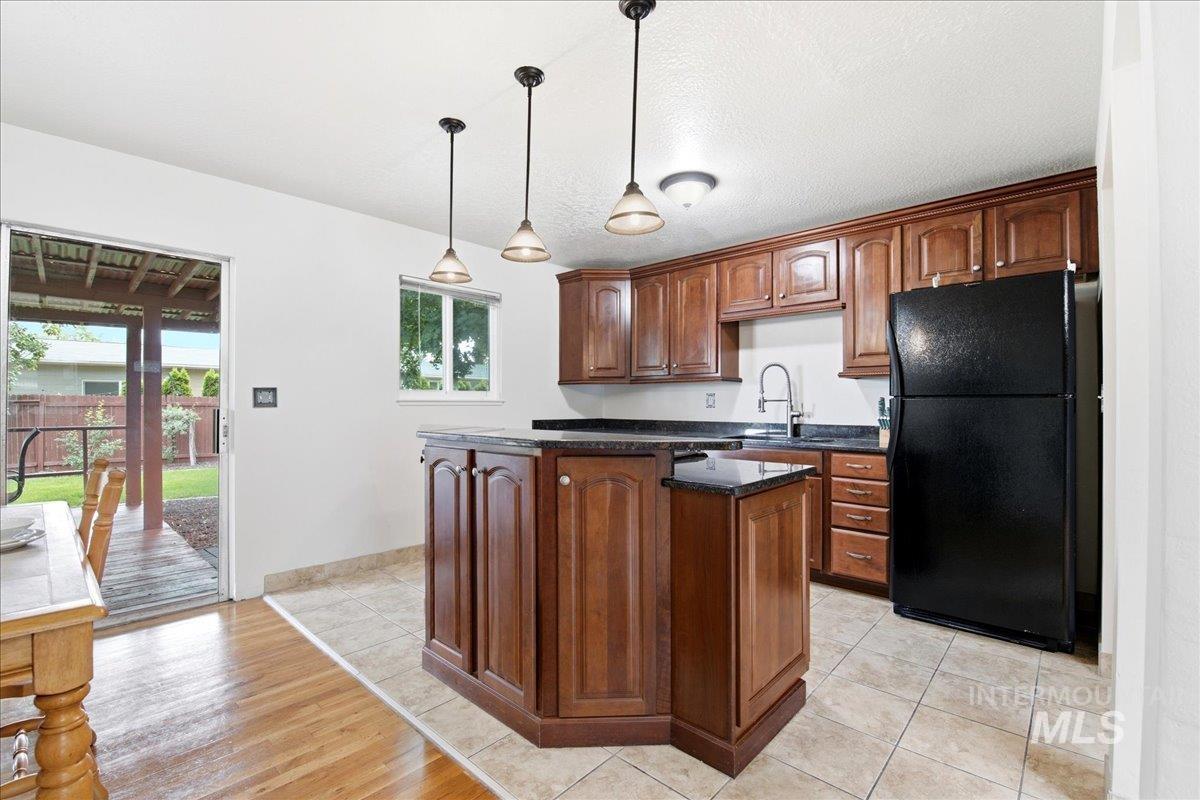 1118 W Howard St, Boise, Idaho 83706, 3 Bedrooms, 1.5 Bathrooms, Residential For Sale, Price $489,001, 98992571