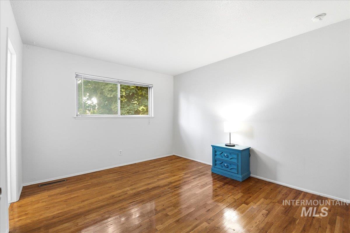 1118 W Howard St, Boise, Idaho 83706, 3 Bedrooms, 1.5 Bathrooms, Residential For Sale, Price $489,001, 98992571
