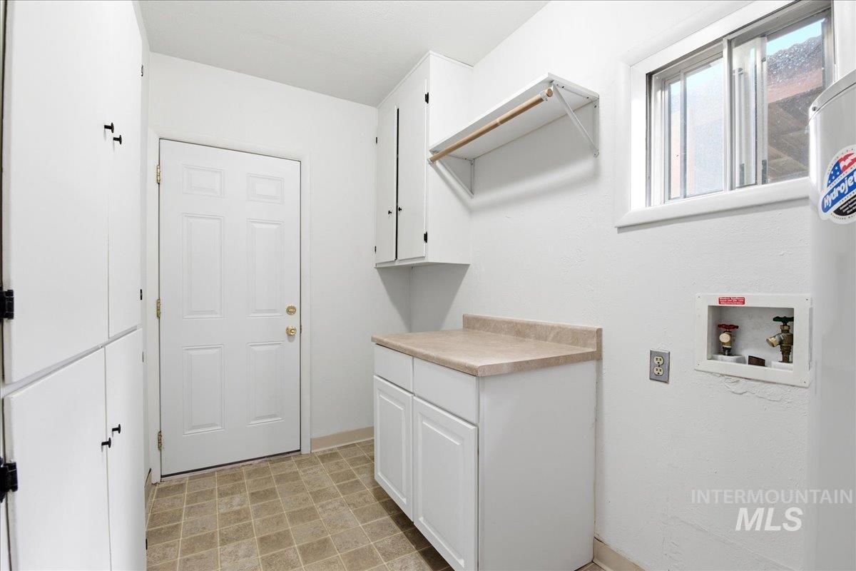 1118 W Howard St, Boise, Idaho 83706, 3 Bedrooms, 1.5 Bathrooms, Residential For Sale, Price $489,001, 98992571