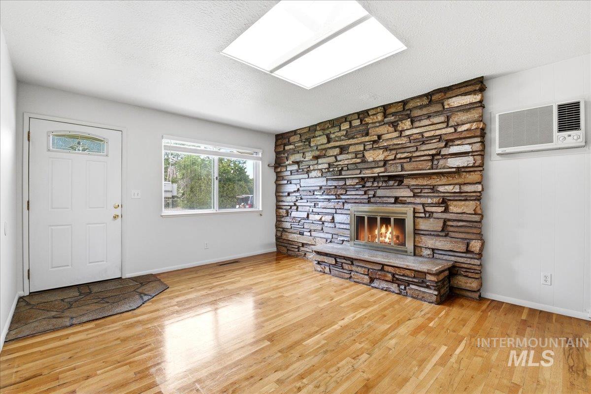 1118 W Howard St, Boise, Idaho 83706, 3 Bedrooms, 1.5 Bathrooms, Residential For Sale, Price $489,001, 98992571