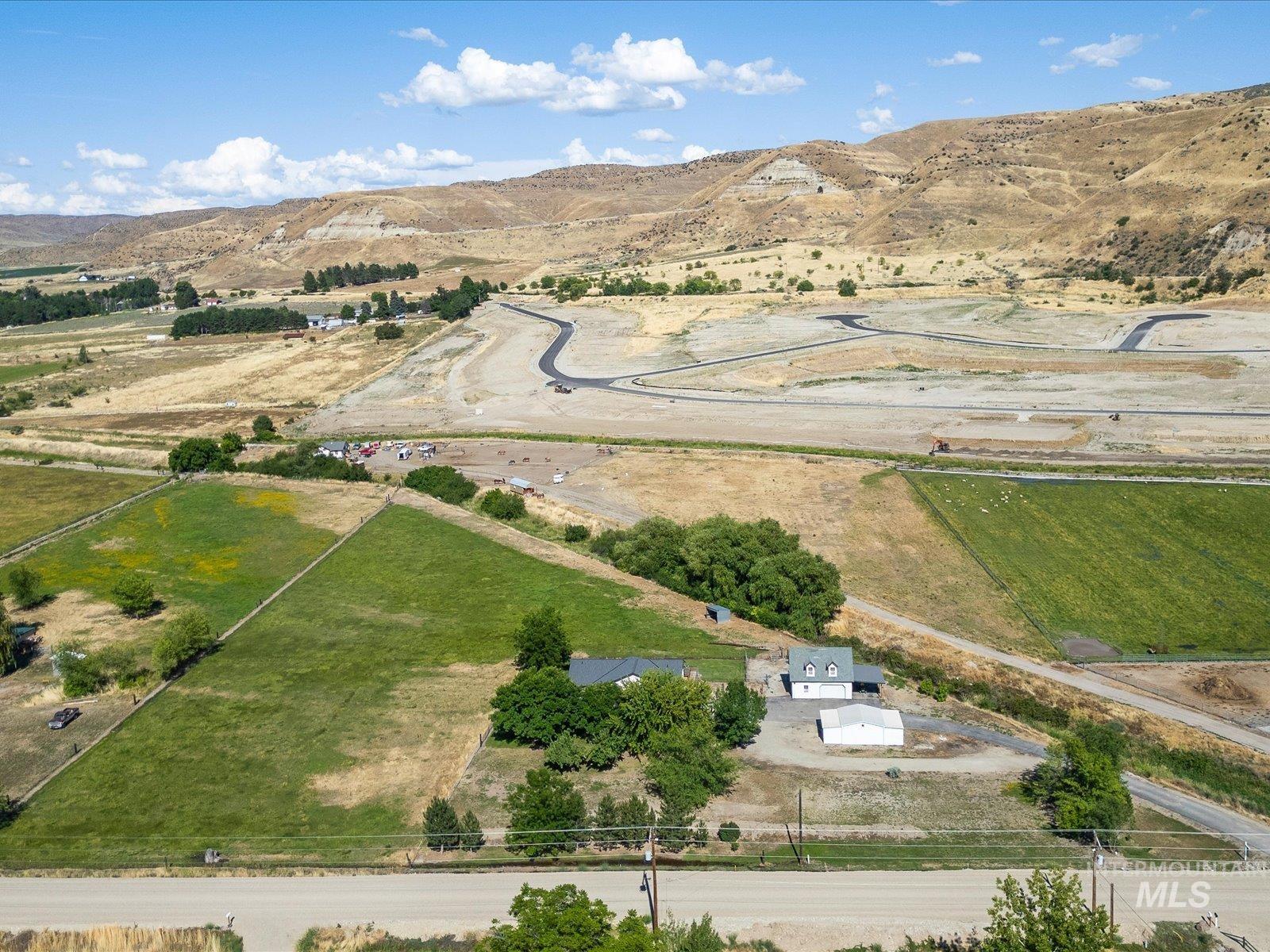 3540 Wills rd, Emmett, Idaho 83617, 3 Bedrooms, 2 Bathrooms, Residential For Sale, Price $725,000, 98992574
