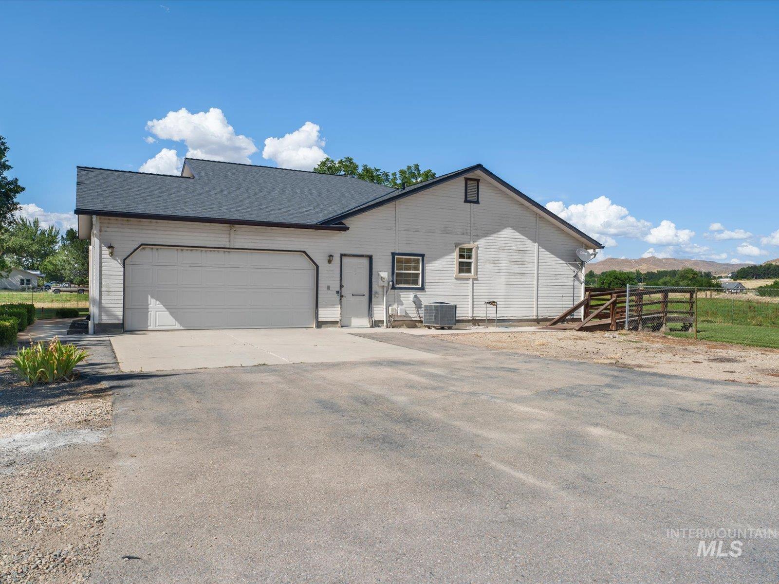 3540 Wills rd, Emmett, Idaho 83617, 3 Bedrooms, 2 Bathrooms, Residential For Sale, Price $725,000, 98992574