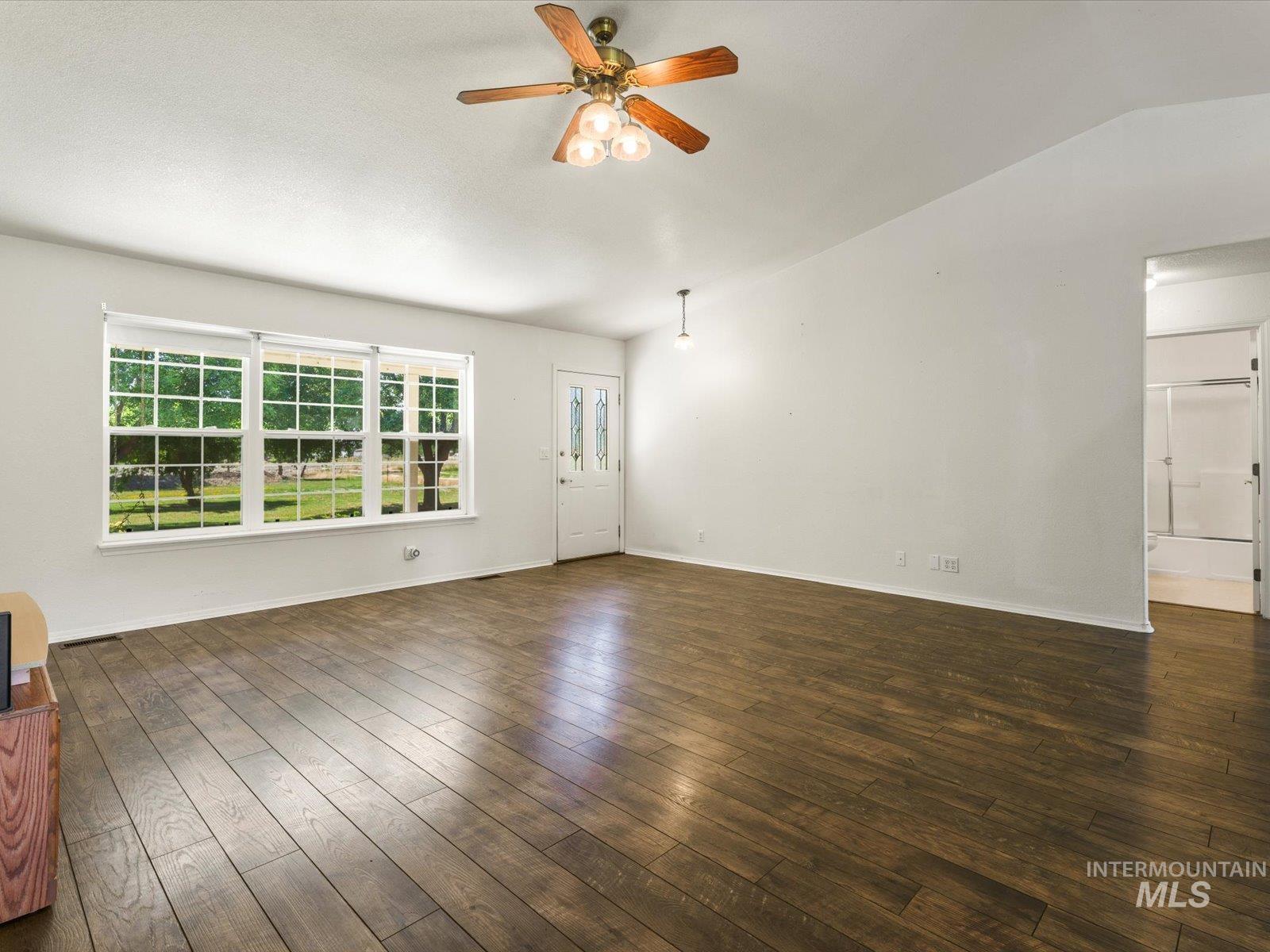 3540 Wills rd, Emmett, Idaho 83617, 3 Bedrooms, 2 Bathrooms, Residential For Sale, Price $725,000, 98992574