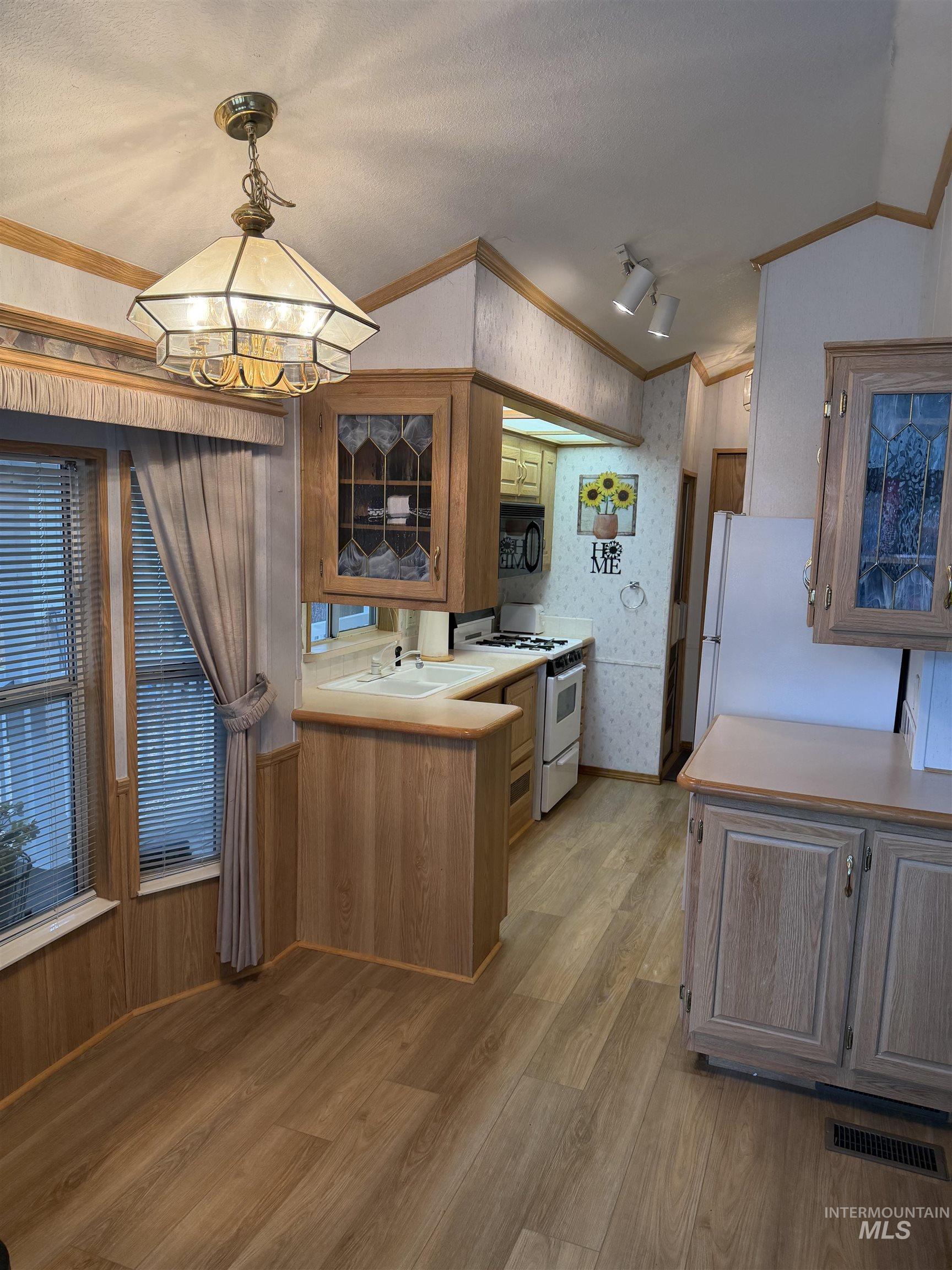 514 Sawyer St, Cascade, Idaho 83611, 1 Bedroom, 1 Bathroom, Residential For Sale, Price $260,000, 98992577