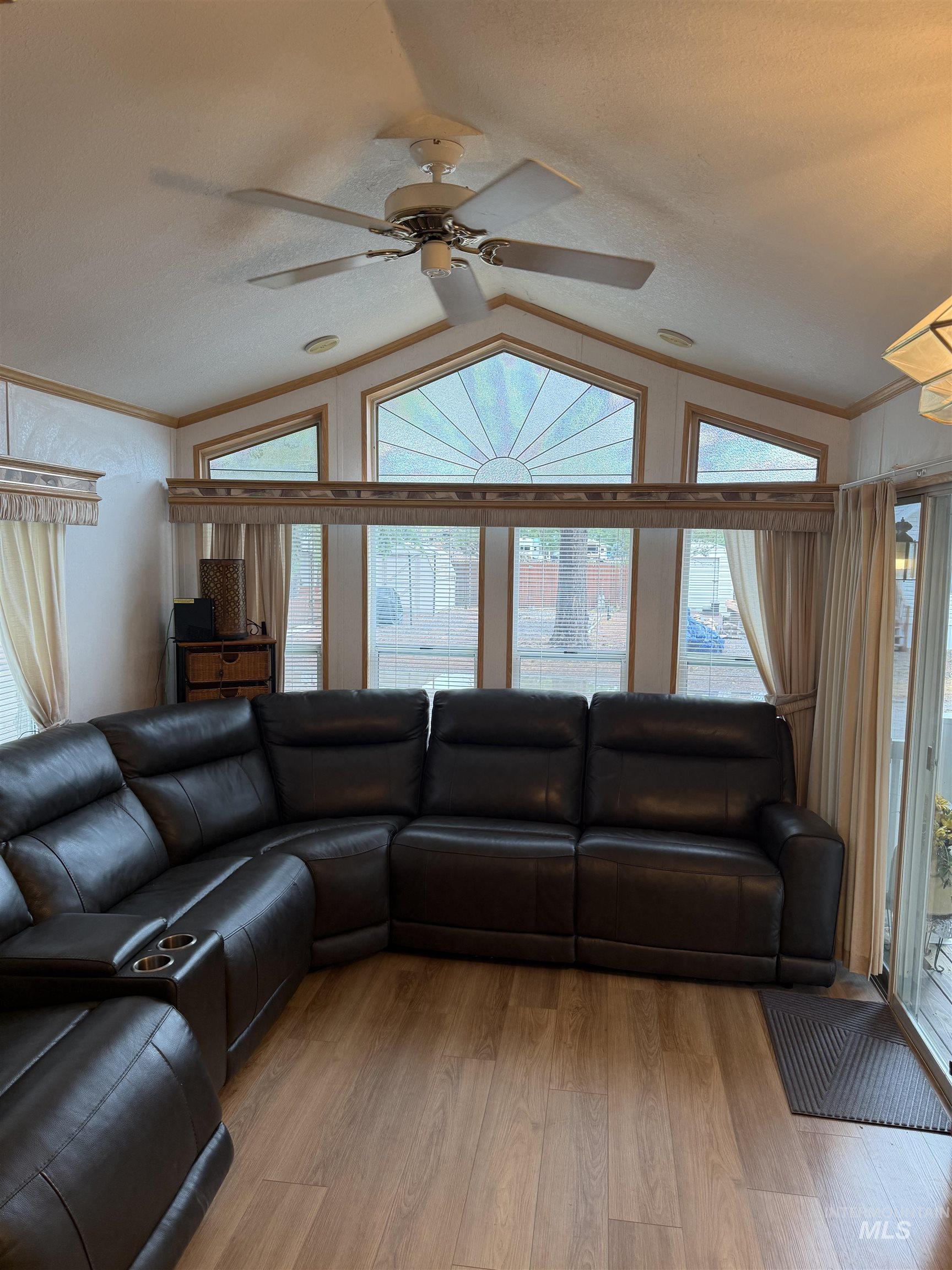 514 Sawyer St, Cascade, Idaho 83611, 1 Bedroom, 1 Bathroom, Residential For Sale, Price $260,000, 98992577