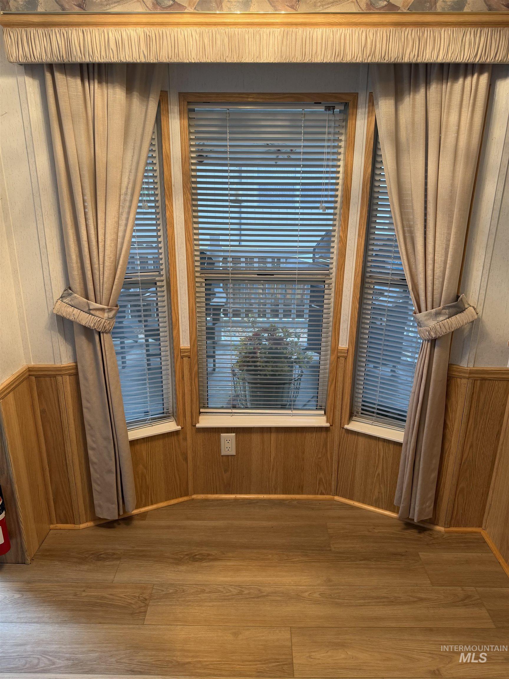 514 Sawyer St, Cascade, Idaho 83611, 1 Bedroom, 1 Bathroom, Residential For Sale, Price $260,000, 98992577