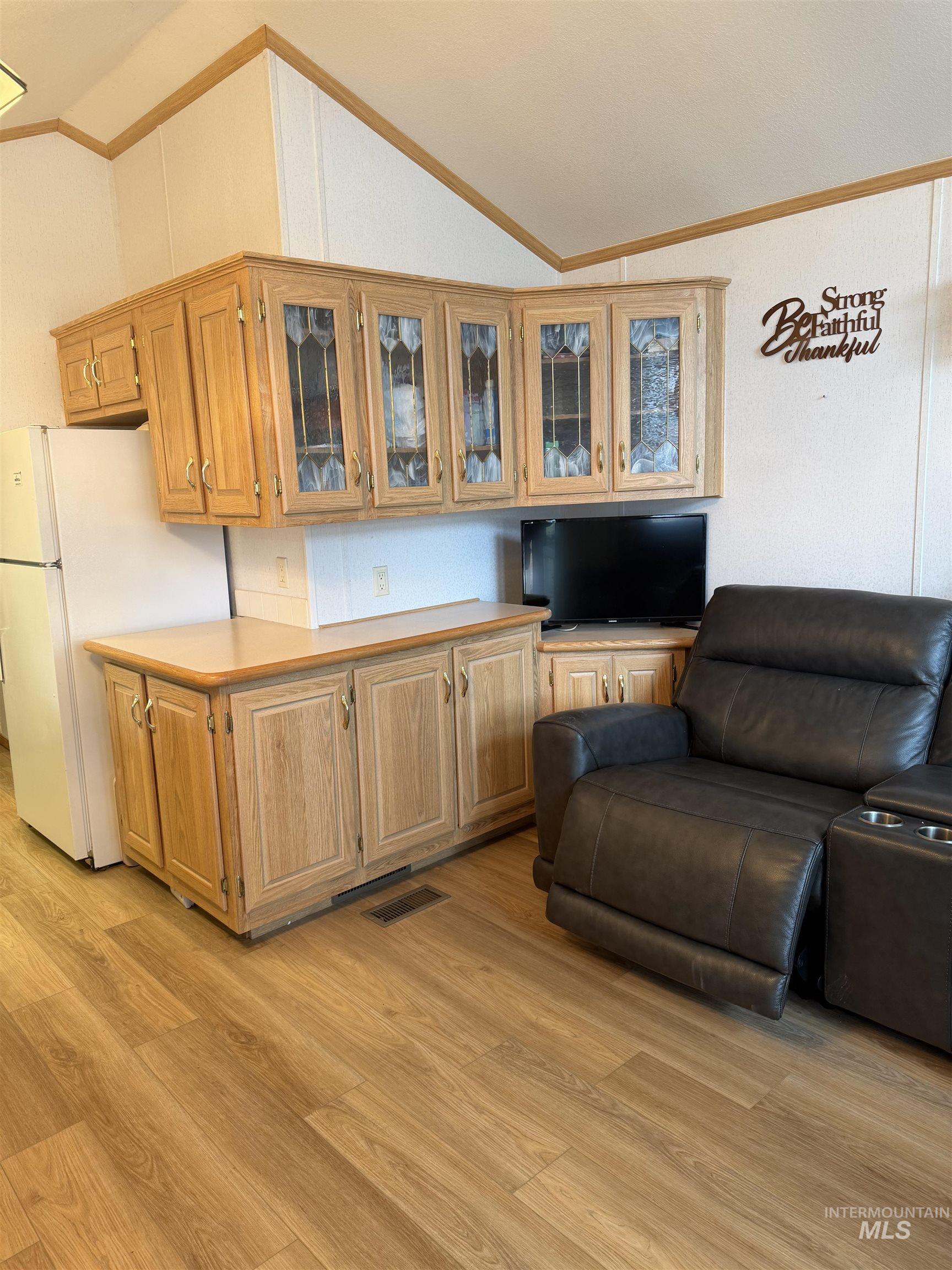 514 Sawyer St, Cascade, Idaho 83611, 1 Bedroom, 1 Bathroom, Residential For Sale, Price $260,000, 98992577