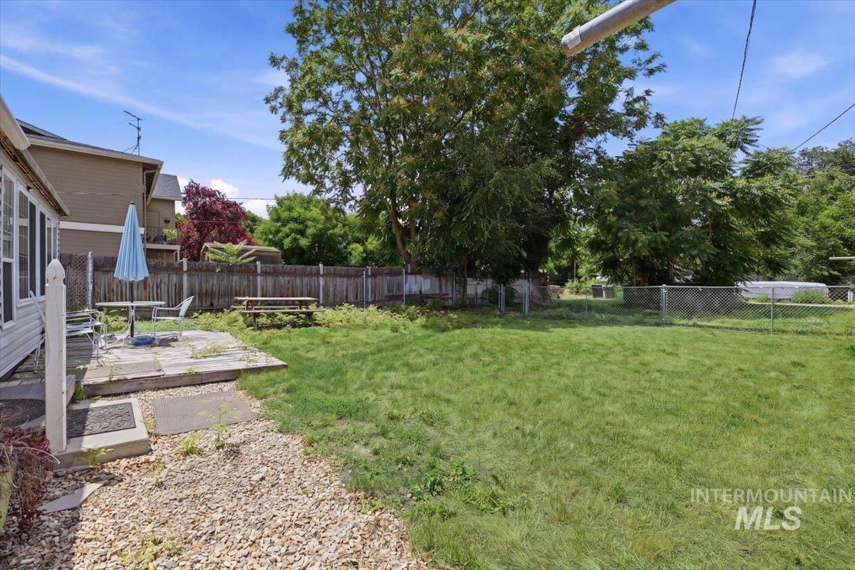 707 11th Ave S, Nampa, Idaho 83651, 3 Bedrooms, 2 Bathrooms, Residential For Sale, Price $314,495,MLS 98992578