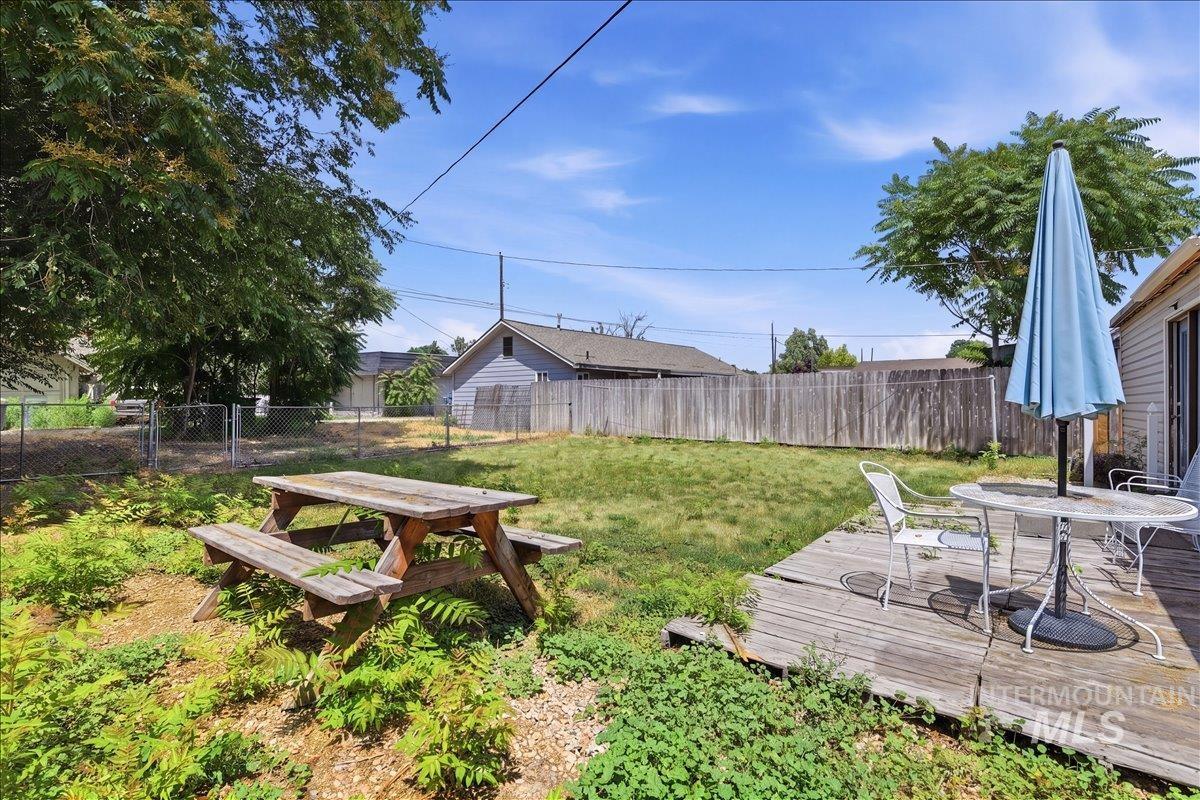 707 11th Ave S, Nampa, Idaho 83651, 3 Bedrooms, 2 Bathrooms, Residential For Sale, Price $314,495,MLS 98992578