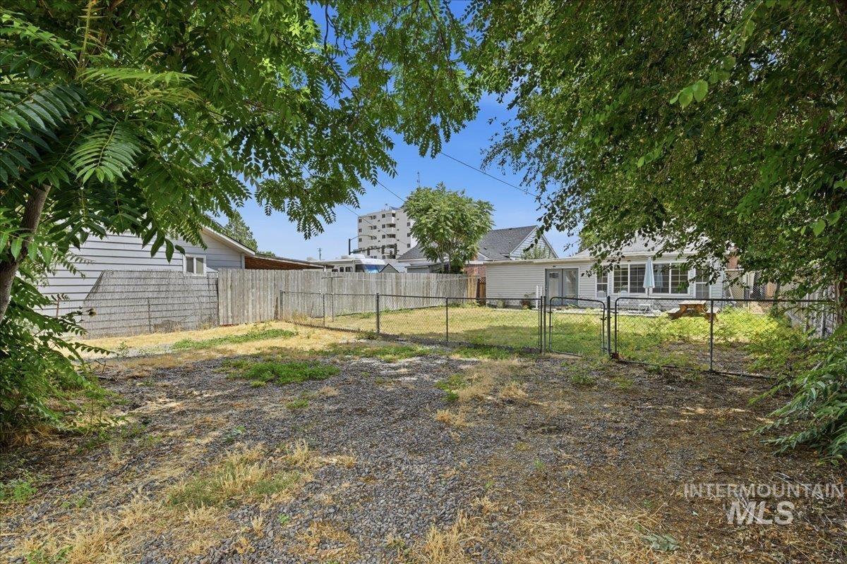 707 11th Ave S, Nampa, Idaho 83651, 3 Bedrooms, 2 Bathrooms, Residential For Sale, Price $314,495,MLS 98992578