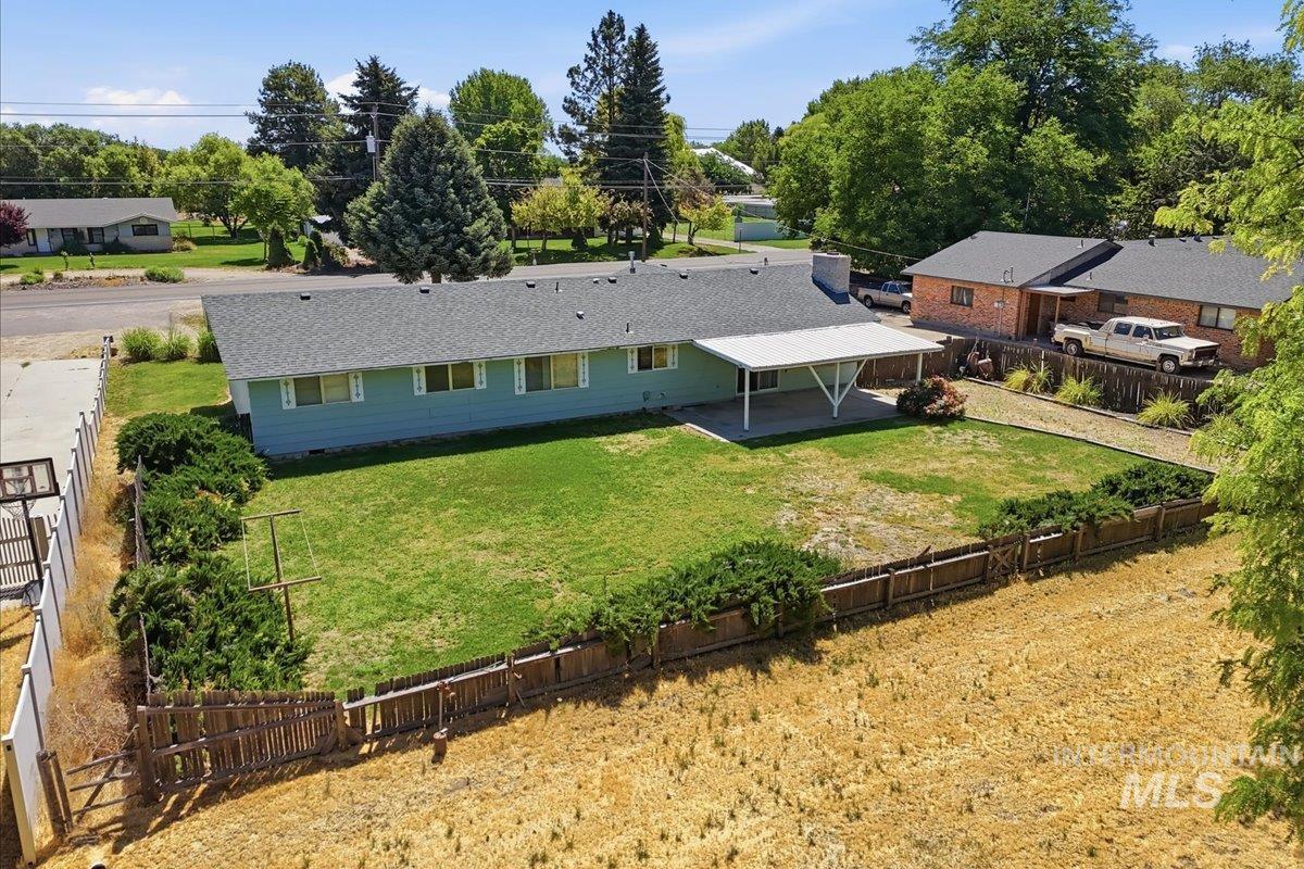 1311 N Middleton Rd, Nampa, Idaho 83651, 3 Bedrooms, 2 Bathrooms, Residential For Sale, Price $525,000, 98992581