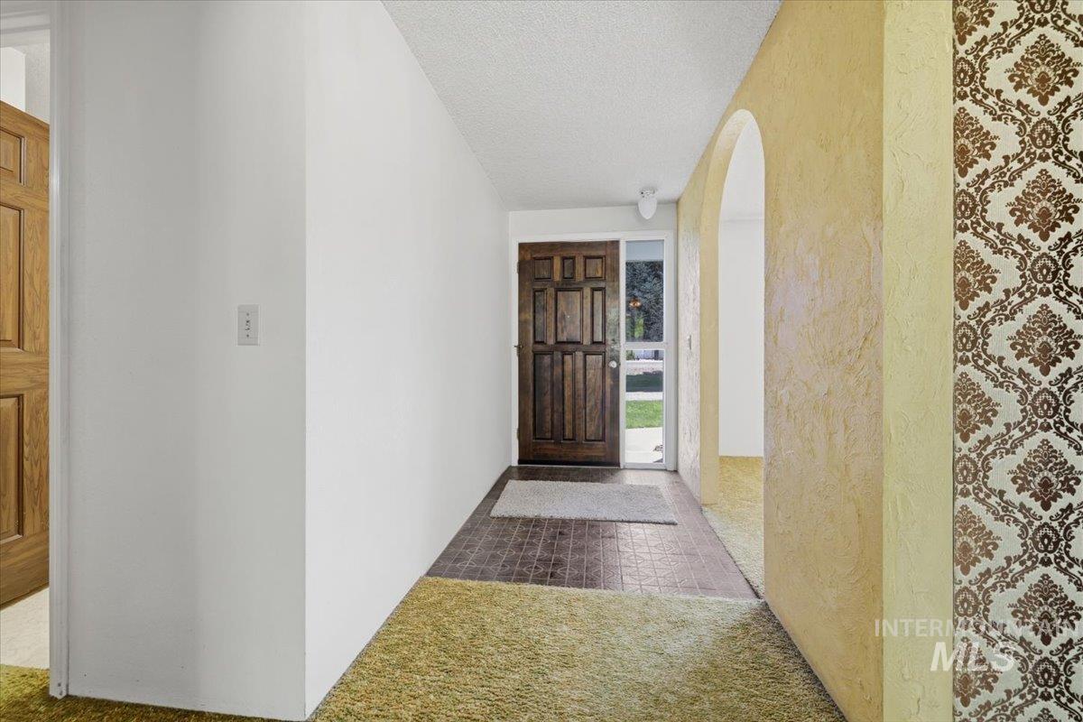 1311 N Middleton Rd, Nampa, Idaho 83651, 3 Bedrooms, 2 Bathrooms, Residential For Sale, Price $525,000, 98992581
