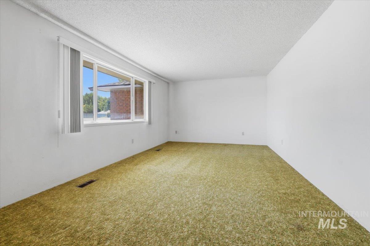 1311 N Middleton Rd, Nampa, Idaho 83651, 3 Bedrooms, 2 Bathrooms, Residential For Sale, Price $525,000, 98992581