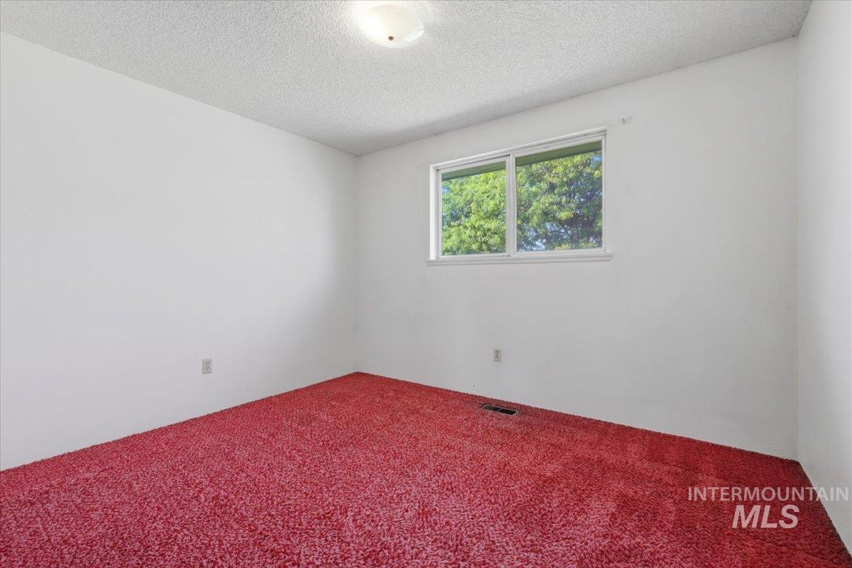 1311 N Middleton Rd, Nampa, Idaho 83651, 3 Bedrooms, 2 Bathrooms, Residential For Sale, Price $525,000, 98992581
