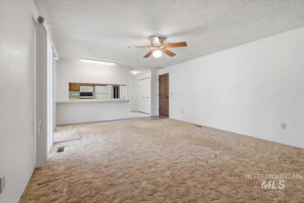 1311 N Middleton Rd, Nampa, Idaho 83651, 3 Bedrooms, 2 Bathrooms, Residential For Sale, Price $525,000, 98992581