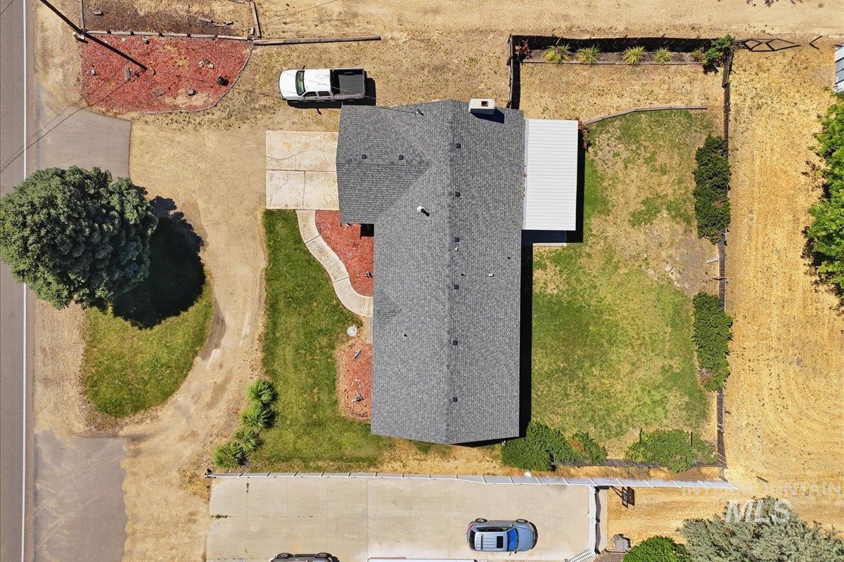 1311 N Middleton Rd, Nampa, Idaho 83651, 3 Bedrooms, 2 Bathrooms, Residential For Sale, Price $525,000, 98992581