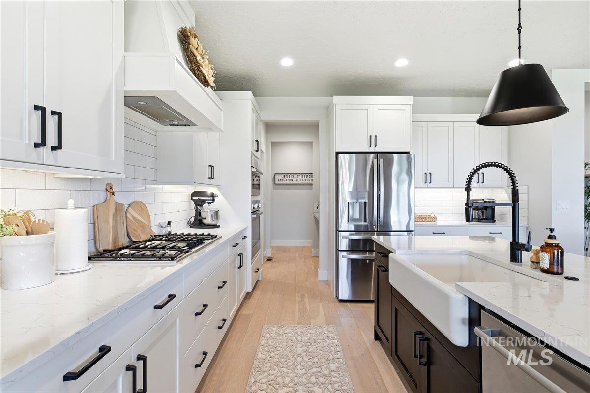 15094 Pronghorn Dr, Caldwell, Idaho 83607, 3 Bedrooms, 2.5 Bathrooms, Residential For Sale, Price $995,000, 98992582