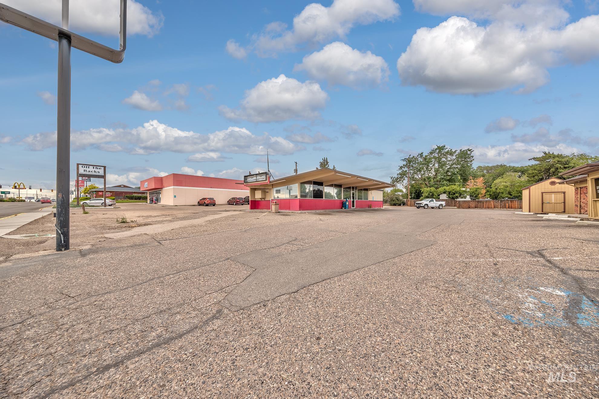 1281 SW 4th Ave, Ontario, Oregon 97914, Business/Commercial For Sale, Price $220,000,MLS 98992585