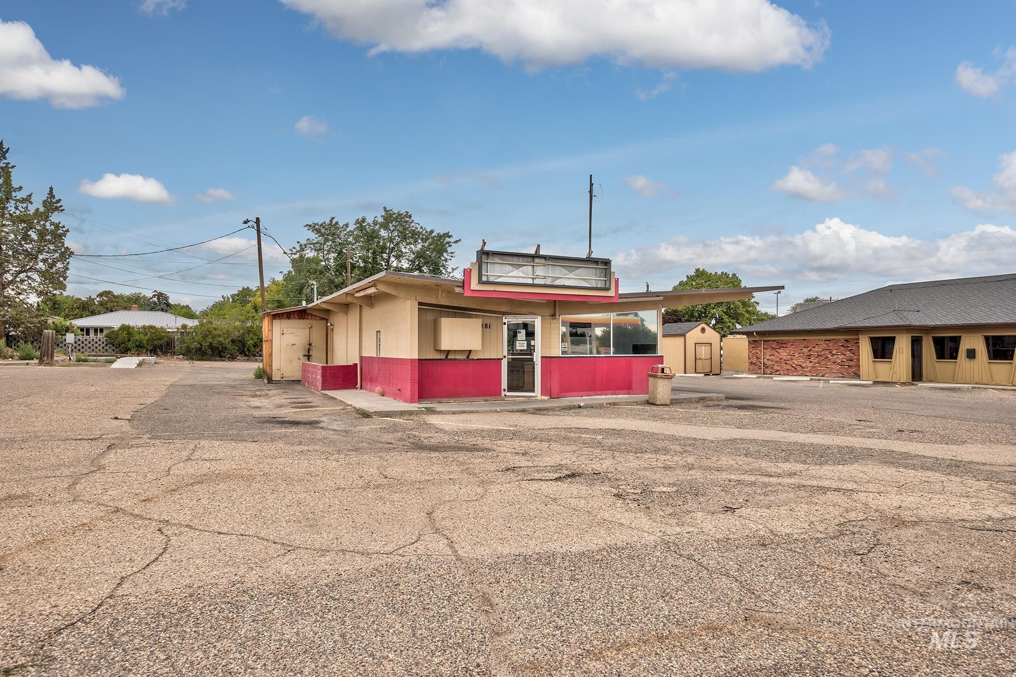 1281 SW 4th Ave, Ontario, Oregon 97914, Business/Commercial For Sale, Price $220,000,MLS 98992585
