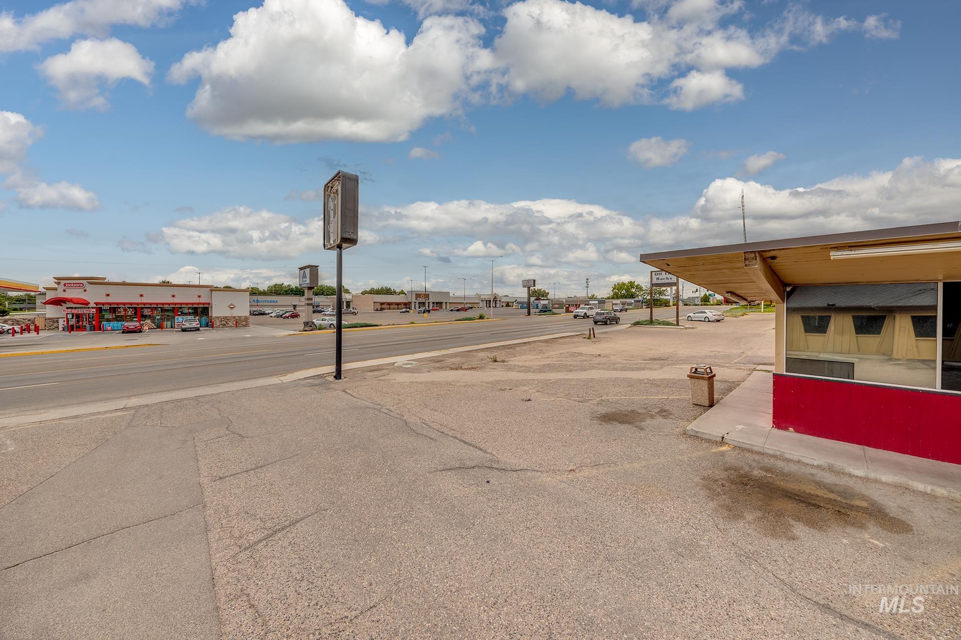 1281 SW 4th Ave, Ontario, Oregon 97914, Business/Commercial For Sale, Price $220,000,MLS 98992585