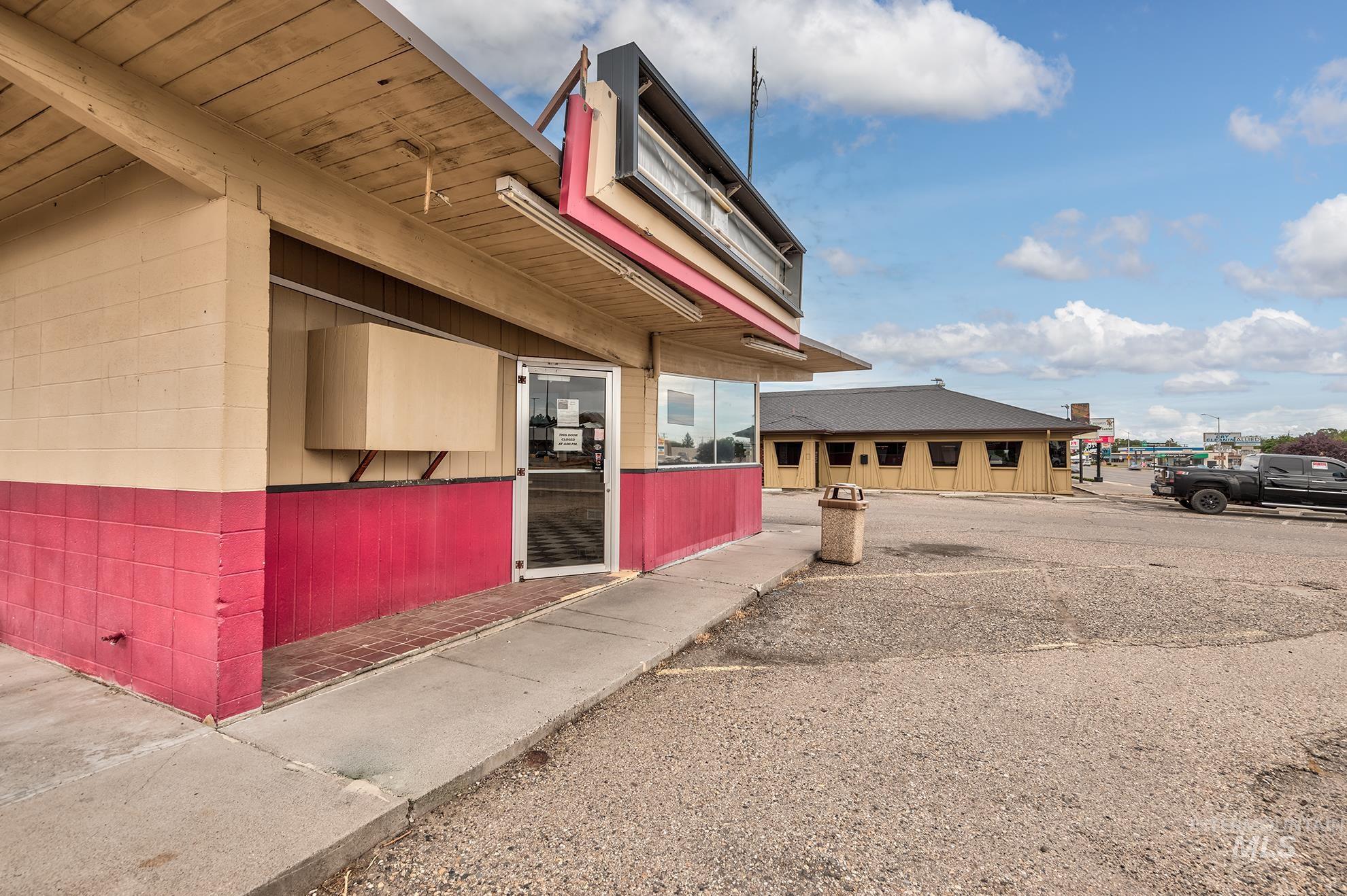 1281 SW 4th Ave, Ontario, Oregon 97914, Business/Commercial For Sale, Price $220,000,MLS 98992585