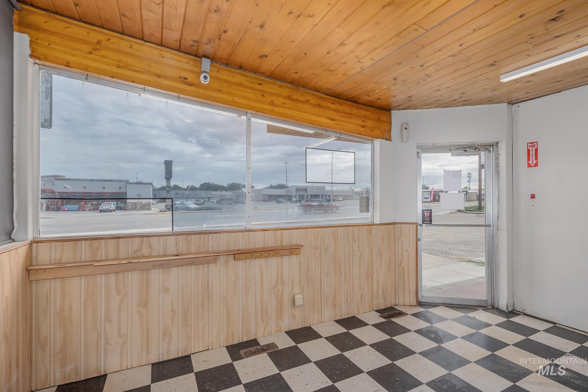 1281 SW 4th Ave, Ontario, Oregon 97914, Business/Commercial For Sale, Price $220,000,MLS 98992585