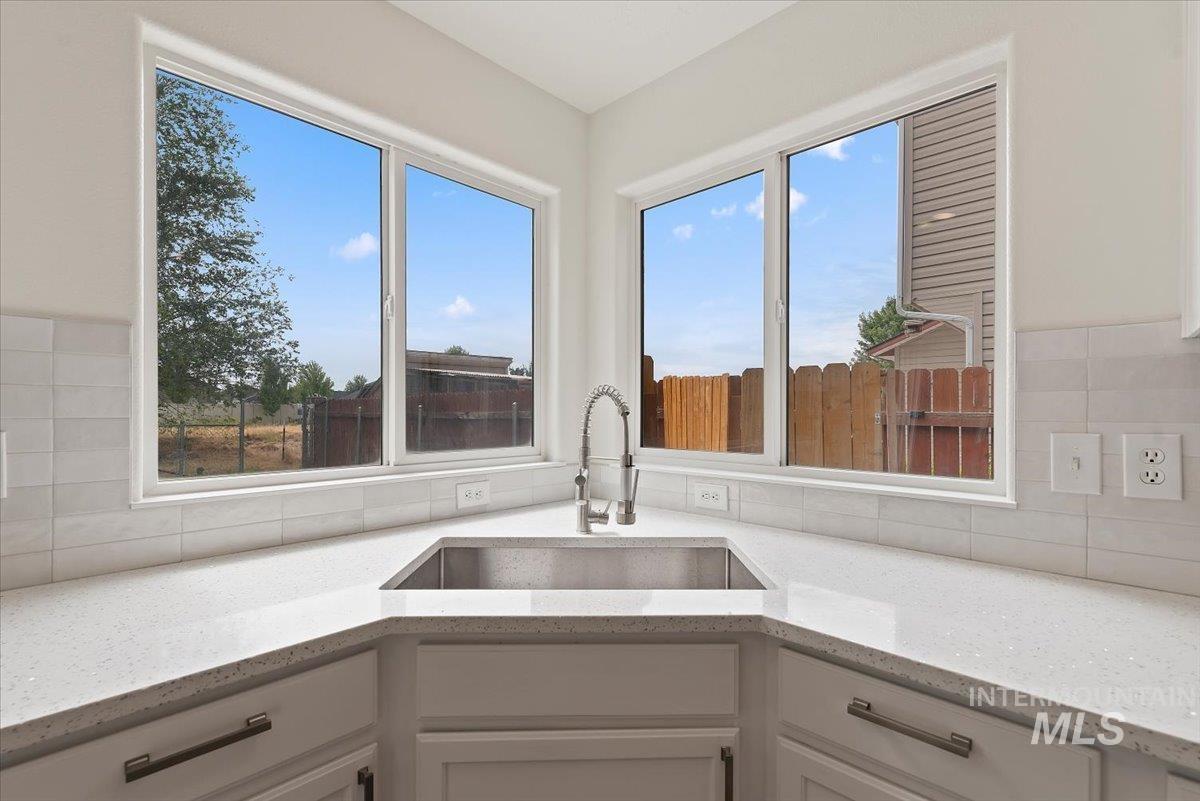5418 Barkley, Caldwell, Idaho 83607, 4 Bedrooms, 2.5 Bathrooms, Residential For Sale, Price $419,900, 98992595