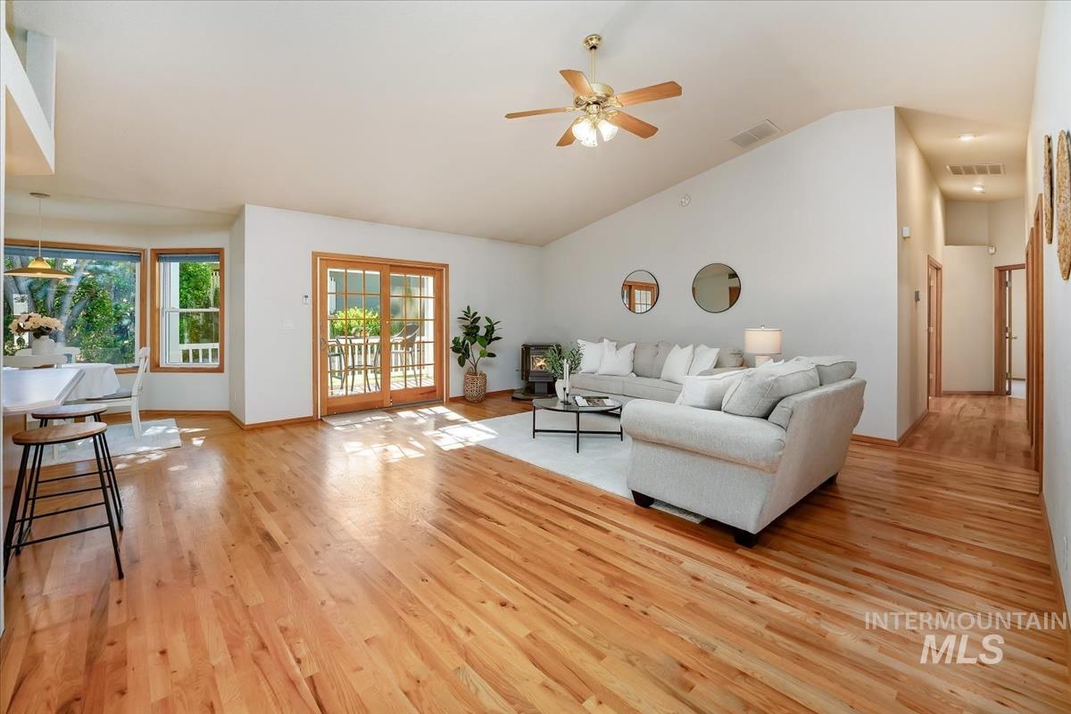 706 N Harvey Ln, Eagle, Idaho 83616, 3 Bedrooms, 2 Bathrooms, Residential For Sale, Price $619,000, 98992596