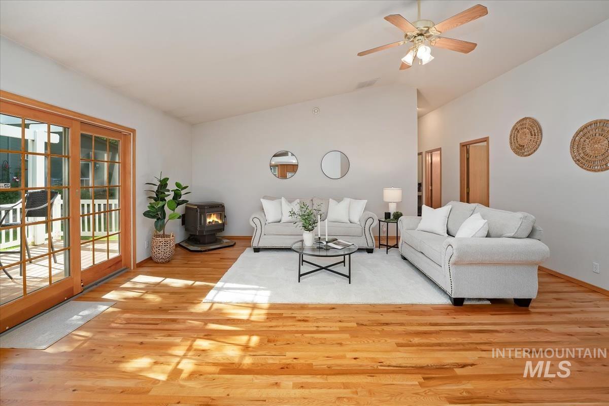 706 N Harvey Ln, Eagle, Idaho 83616, 3 Bedrooms, 2 Bathrooms, Residential For Sale, Price $619,000, 98992596