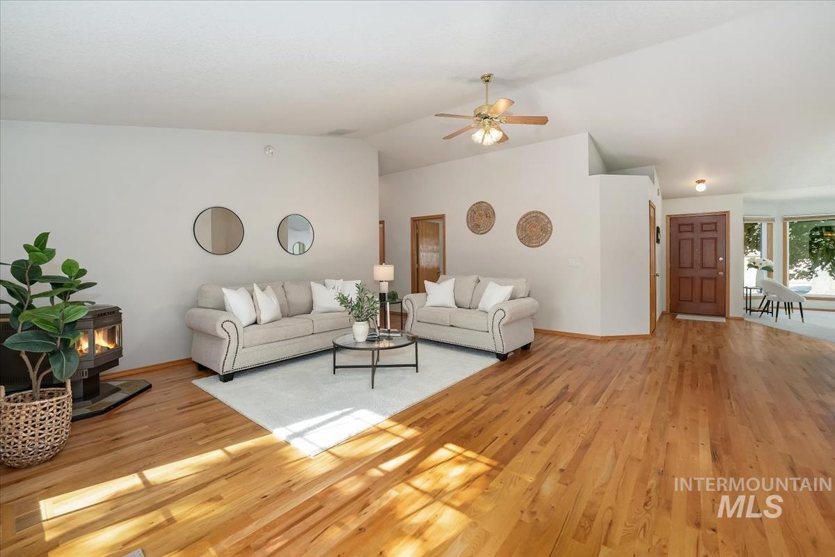 706 N Harvey Ln, Eagle, Idaho 83616, 3 Bedrooms, 2 Bathrooms, Residential For Sale, Price $619,000, 98992596