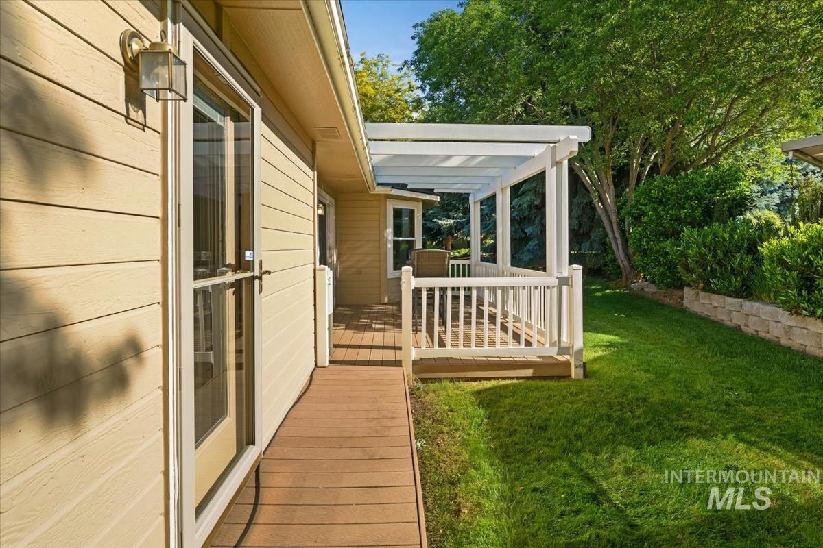 706 N Harvey Ln, Eagle, Idaho 83616, 3 Bedrooms, 2 Bathrooms, Residential For Sale, Price $619,000, 98992596