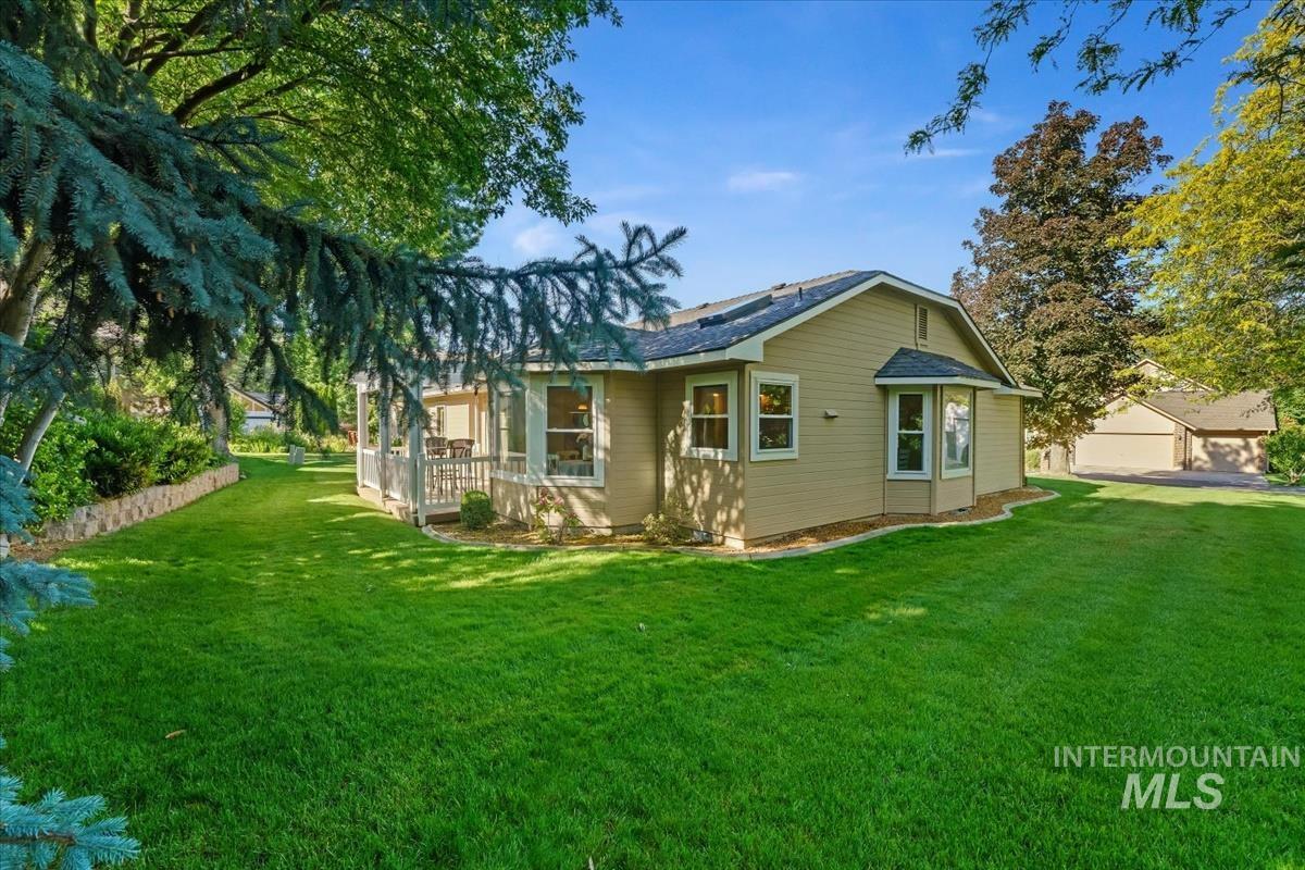 706 N Harvey Ln, Eagle, Idaho 83616, 3 Bedrooms, 2 Bathrooms, Residential For Sale, Price $619,000, 98992596