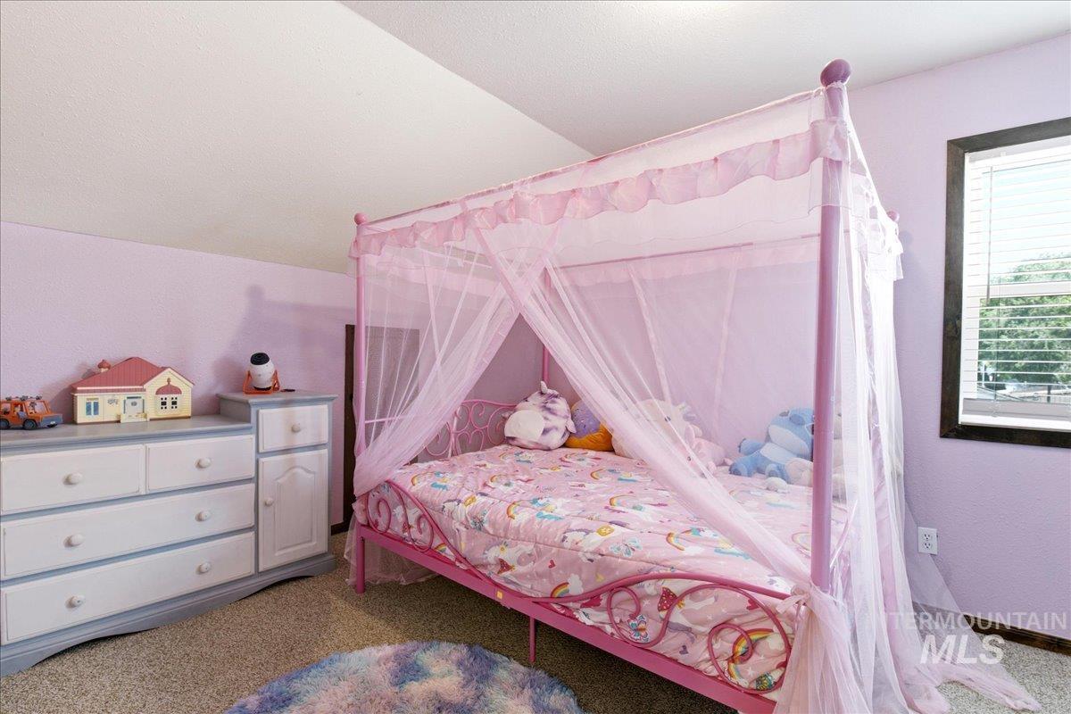2415 Iowa Ave, Caldwell, Idaho 83605, 3 Bedrooms, 2 Bathrooms, Residential For Sale, Price $340,000,MLS 98992600