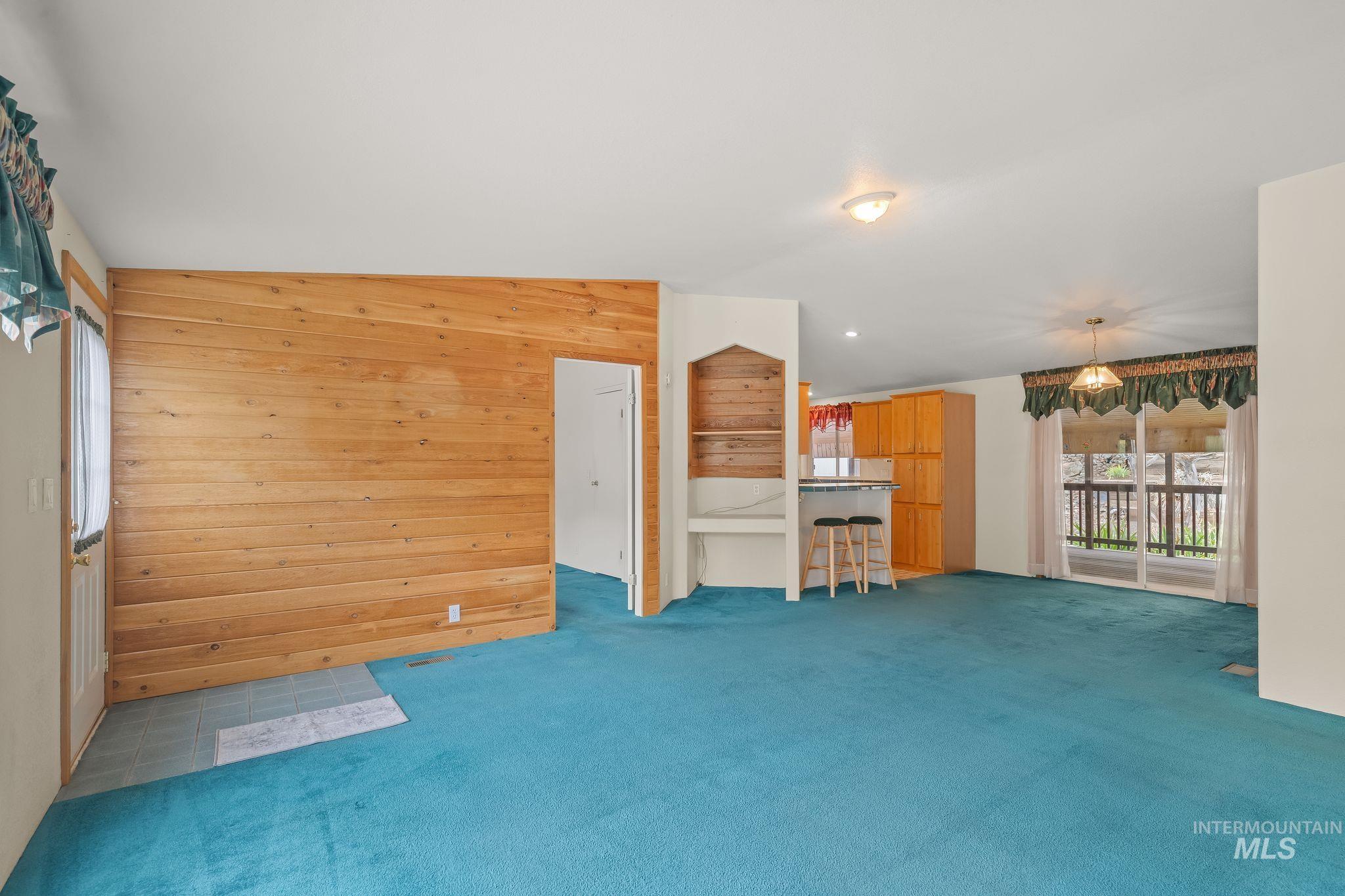 31018 Snake River Rd, Asotin, Washington 99402, 2 Bedrooms, 2 Bathrooms, Residential For Sale, Price $950,000, 98992602