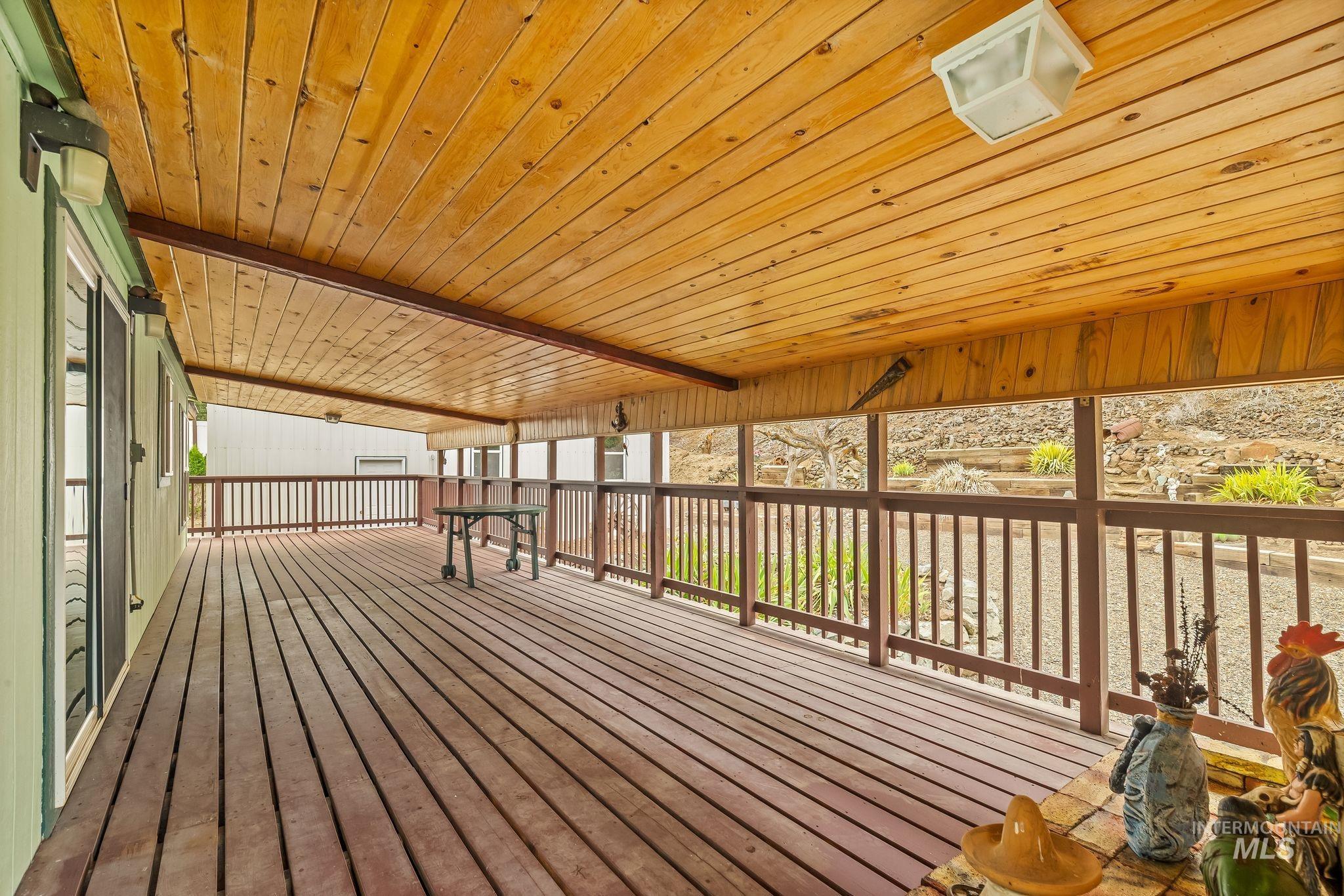 31018 Snake River Rd, Asotin, Washington 99402, 2 Bedrooms, 2 Bathrooms, Residential For Sale, Price $950,000, 98992602