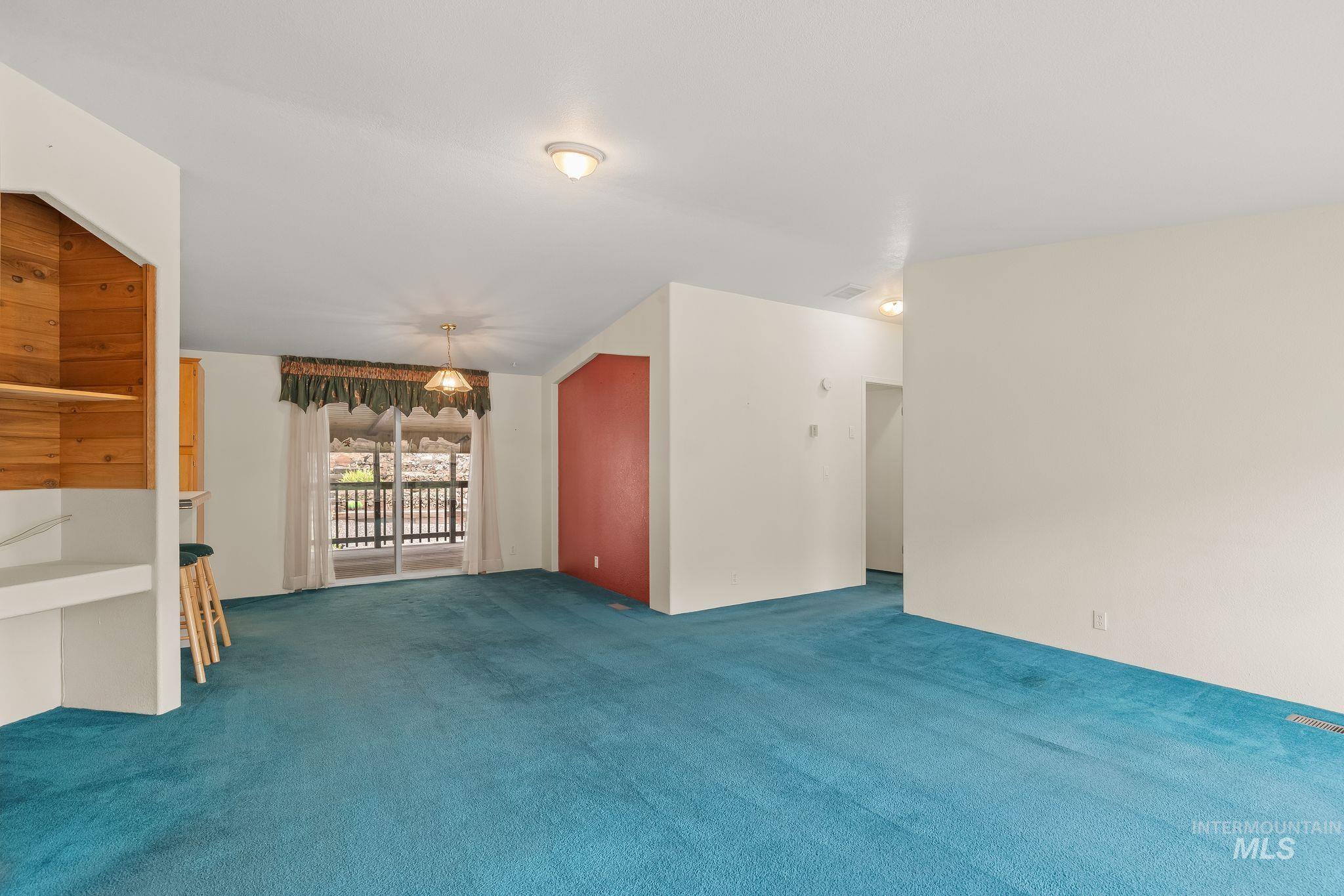 31018 Snake River Rd, Asotin, Washington 99402, 2 Bedrooms, 2 Bathrooms, Residential For Sale, Price $950,000, 98992602