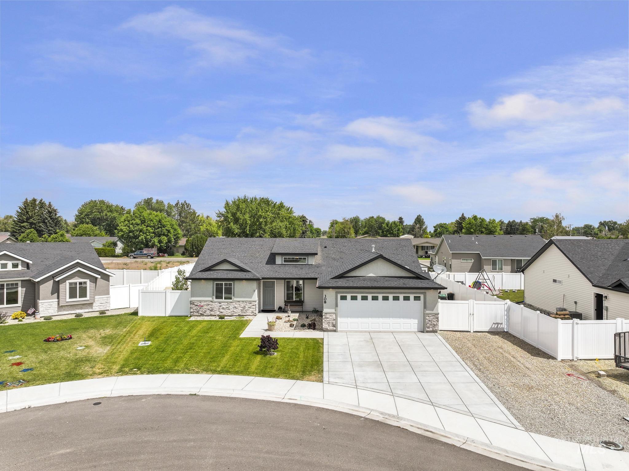 308 New Haven St, Rupert, Idaho 83350, 4 Bedrooms, 2 Bathrooms, Residential For Sale, Price $355,000,MLS 98992607