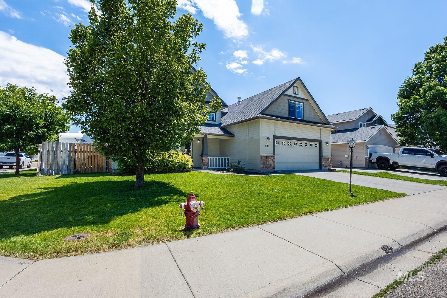 890 N Oxwich Ave, Meridian, Idaho 83642, 5 Bedrooms, 2.5 Bathrooms, Residential For Sale, Price $525,000,MLS 98992609