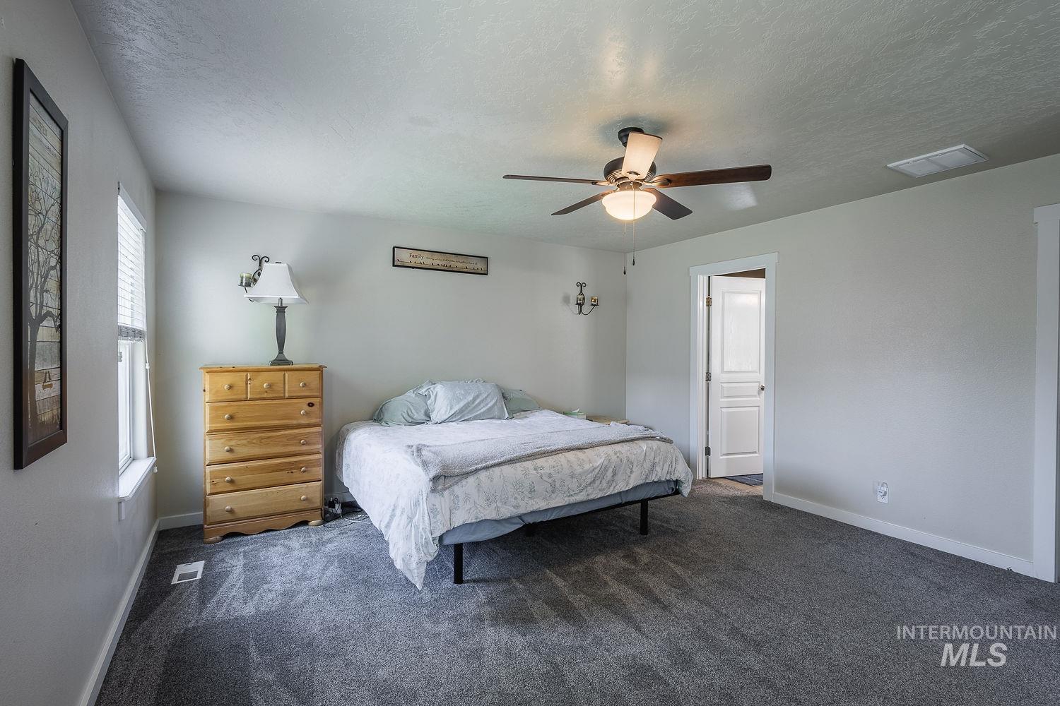 890 N Oxwich Ave, Meridian, Idaho 83642, 5 Bedrooms, 2.5 Bathrooms, Residential For Sale, Price $525,000,MLS 98992609