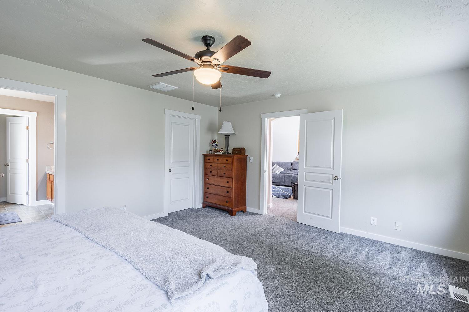890 N Oxwich Ave, Meridian, Idaho 83642, 5 Bedrooms, 2.5 Bathrooms, Residential For Sale, Price $525,000,MLS 98992609