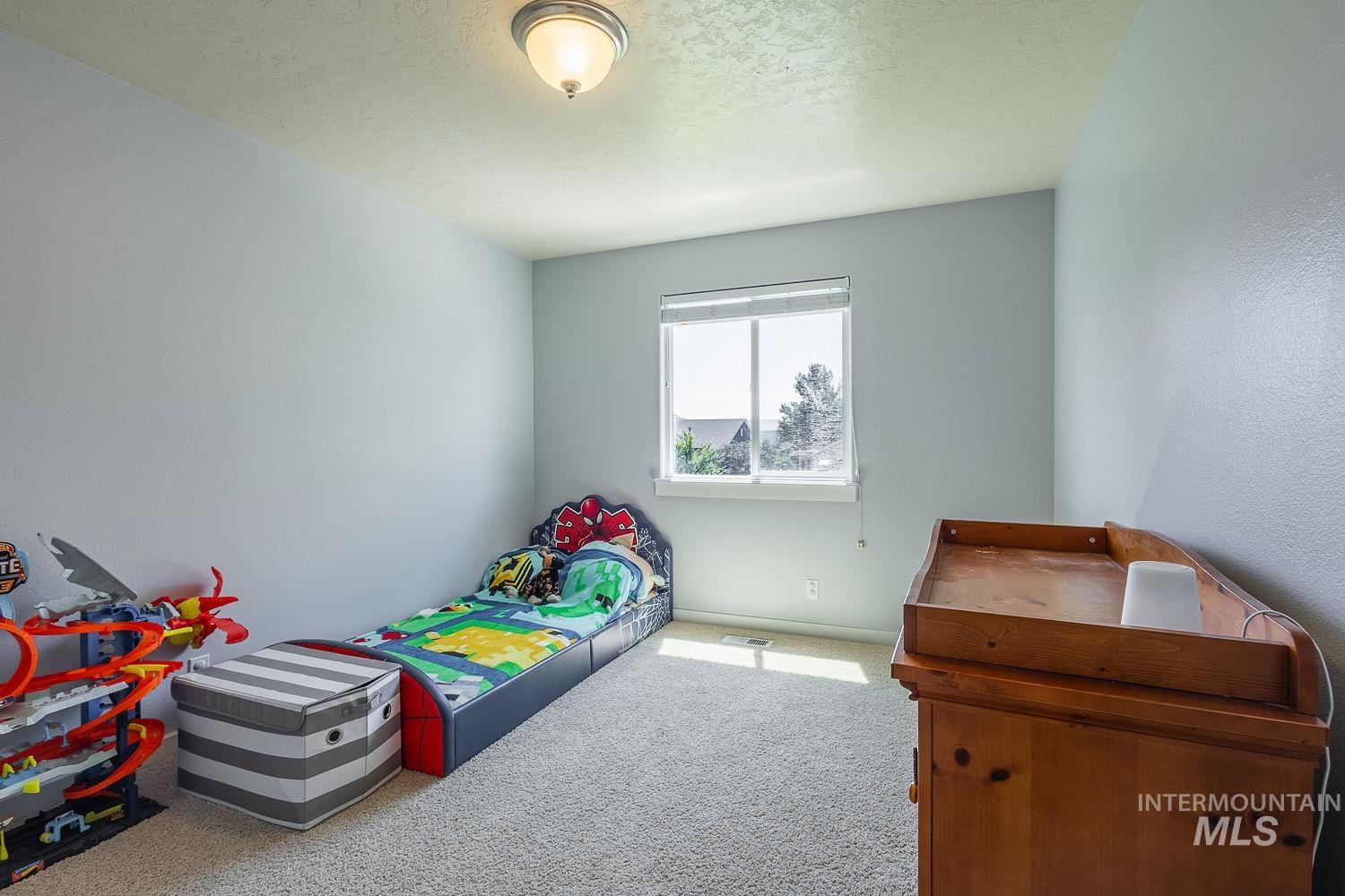 890 N Oxwich Ave, Meridian, Idaho 83642, 5 Bedrooms, 2.5 Bathrooms, Residential For Sale, Price $525,000,MLS 98992609
