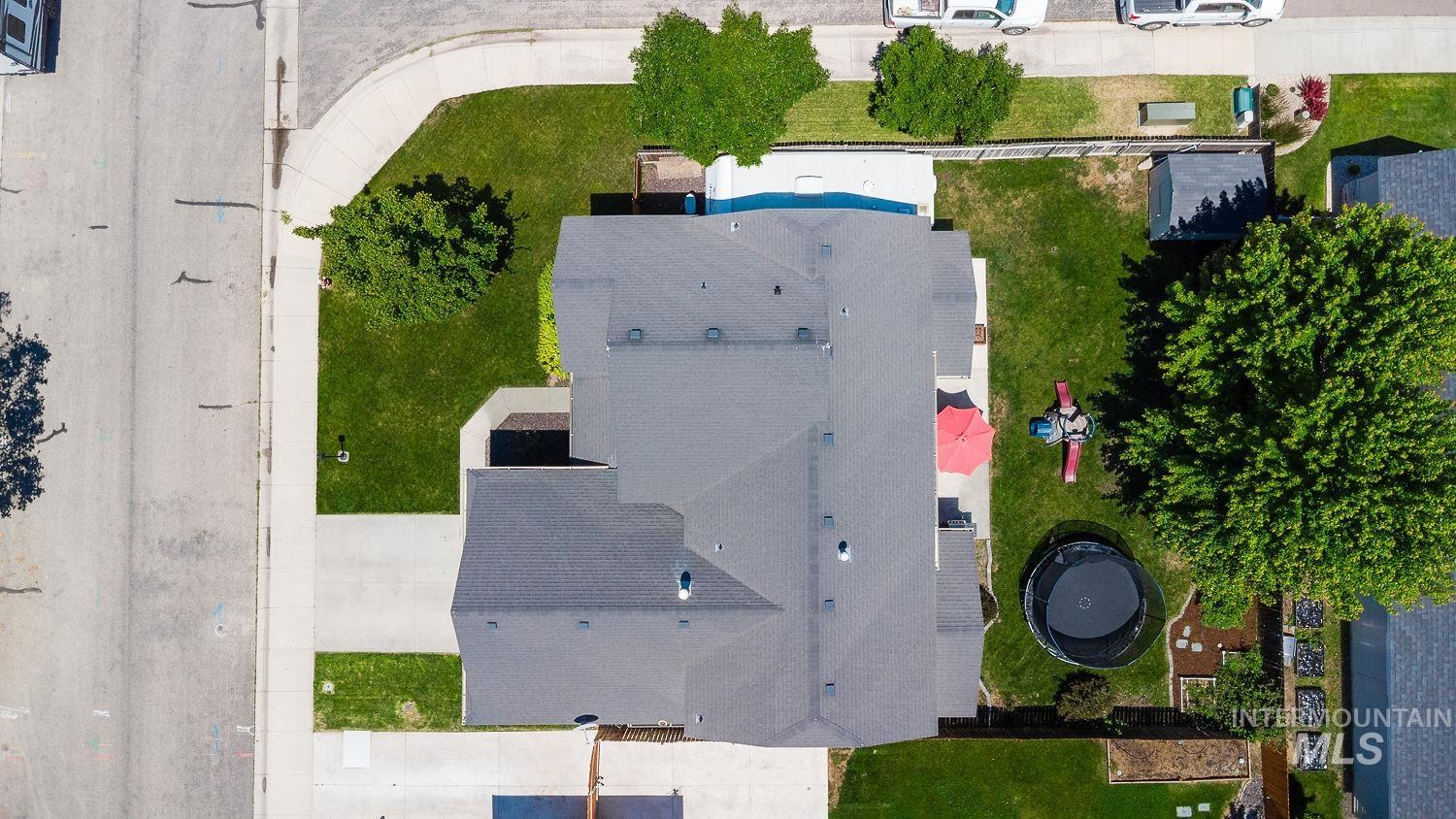 890 N Oxwich Ave, Meridian, Idaho 83642, 5 Bedrooms, 2.5 Bathrooms, Residential For Sale, Price $525,000,MLS 98992609