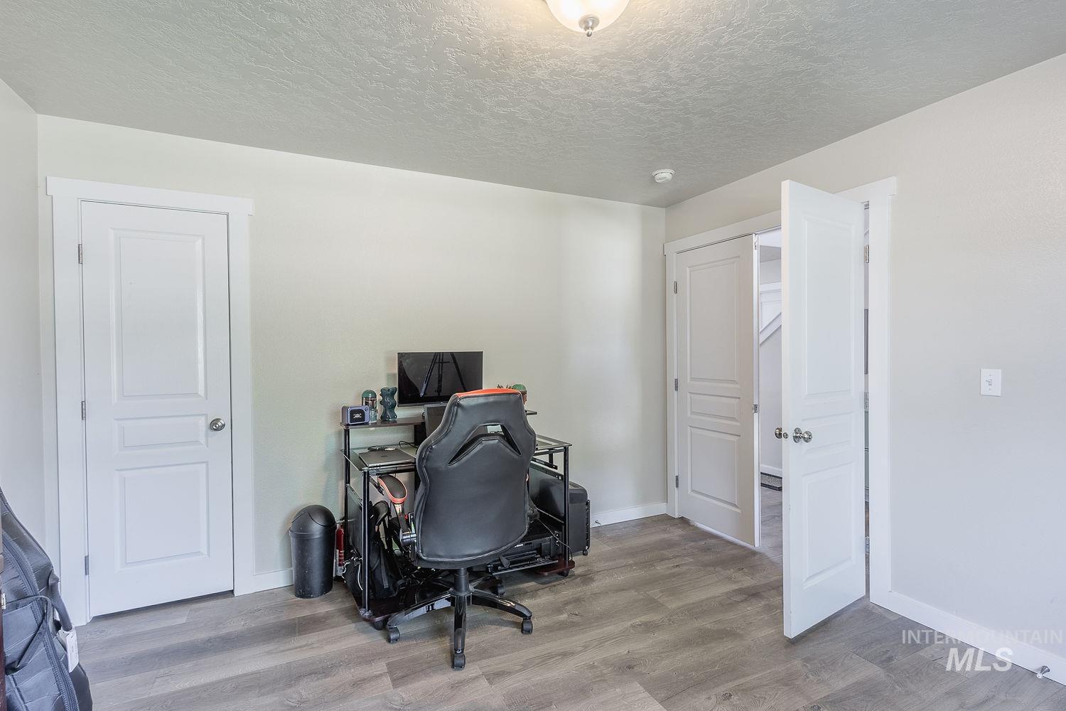 890 N Oxwich Ave, Meridian, Idaho 83642, 5 Bedrooms, 2.5 Bathrooms, Residential For Sale, Price $525,000,MLS 98992609