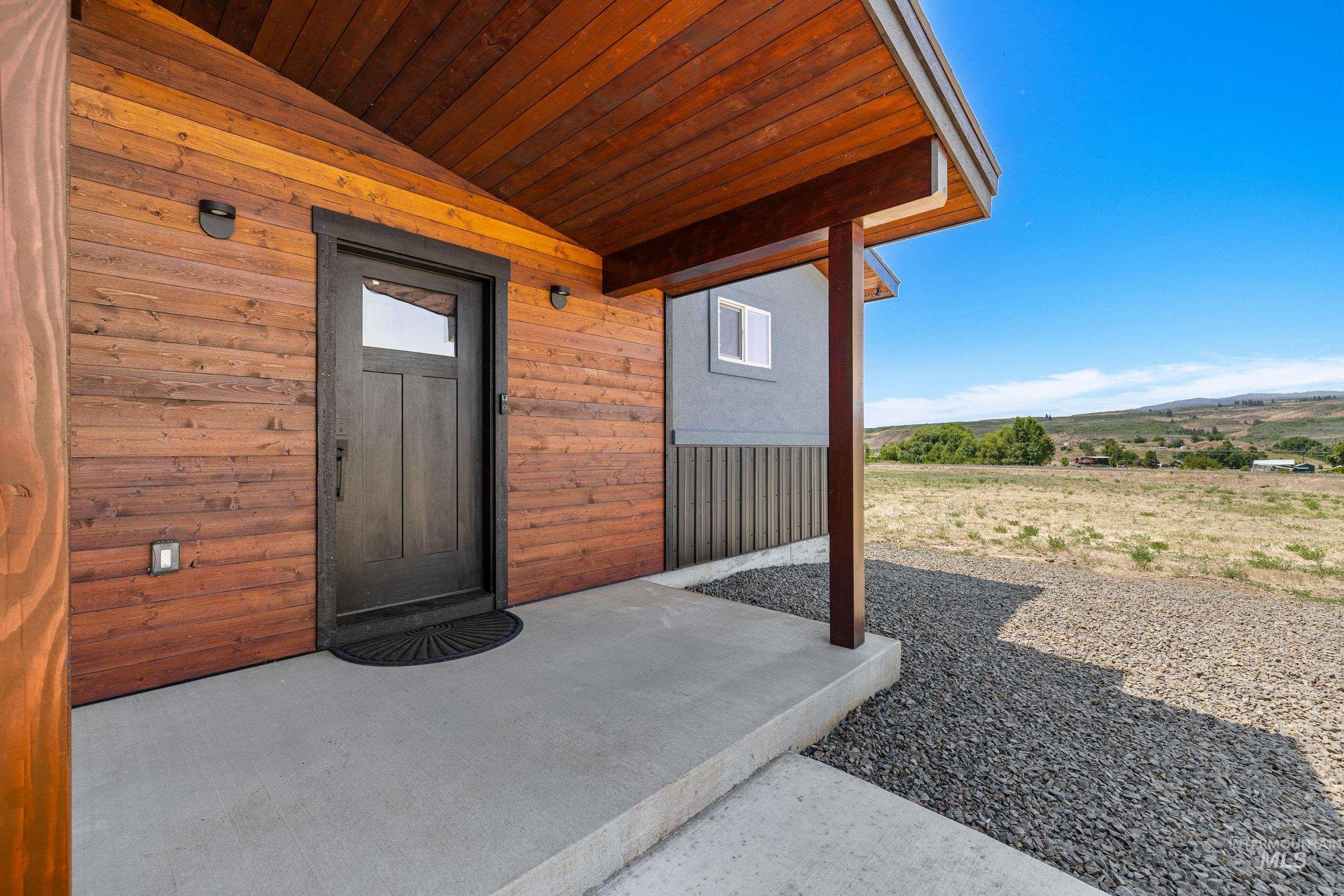 2185 Fairway, Council, Idaho 83612, 3 Bedrooms, 2 Bathrooms, Residential For Sale, Price $529,000,MLS 98992610