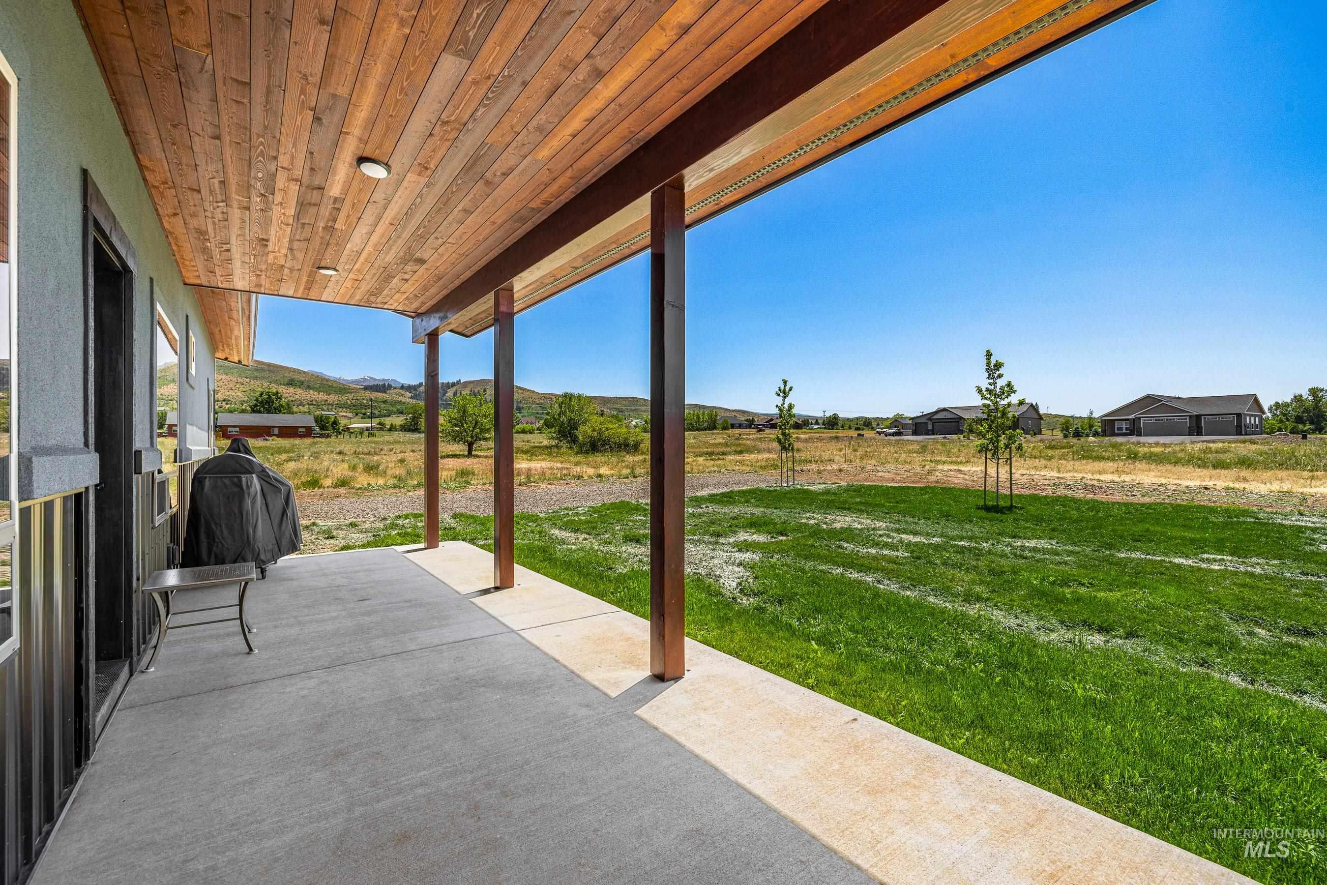 2185 Fairway, Council, Idaho 83612, 3 Bedrooms, 2 Bathrooms, Residential For Sale, Price $529,000,MLS 98992610